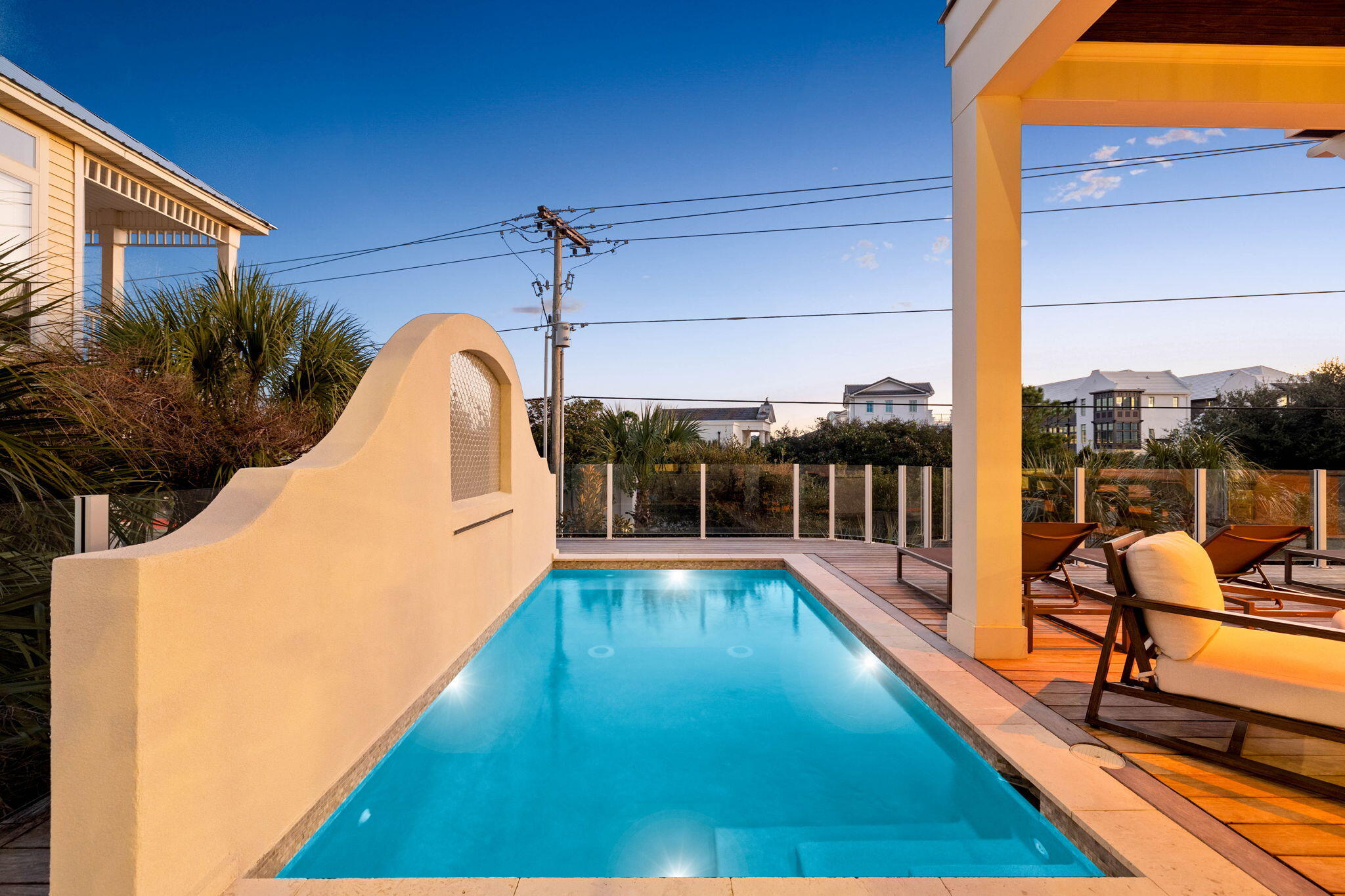 GULF SHORE MANOR - Residential