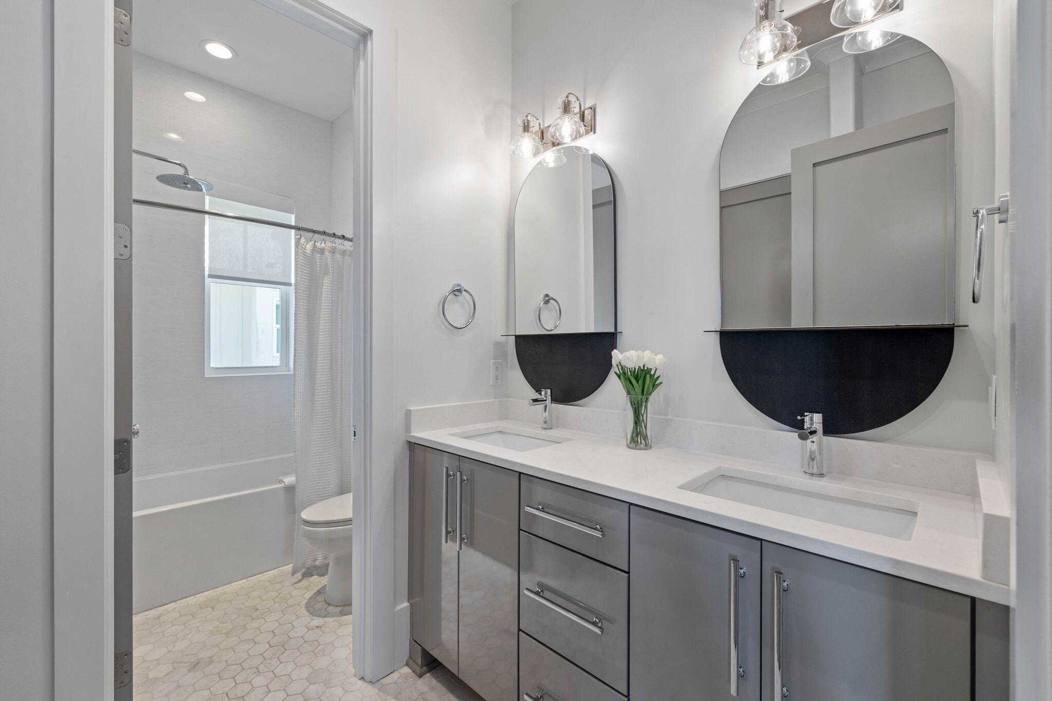 GULF SHORE MANOR - Residential