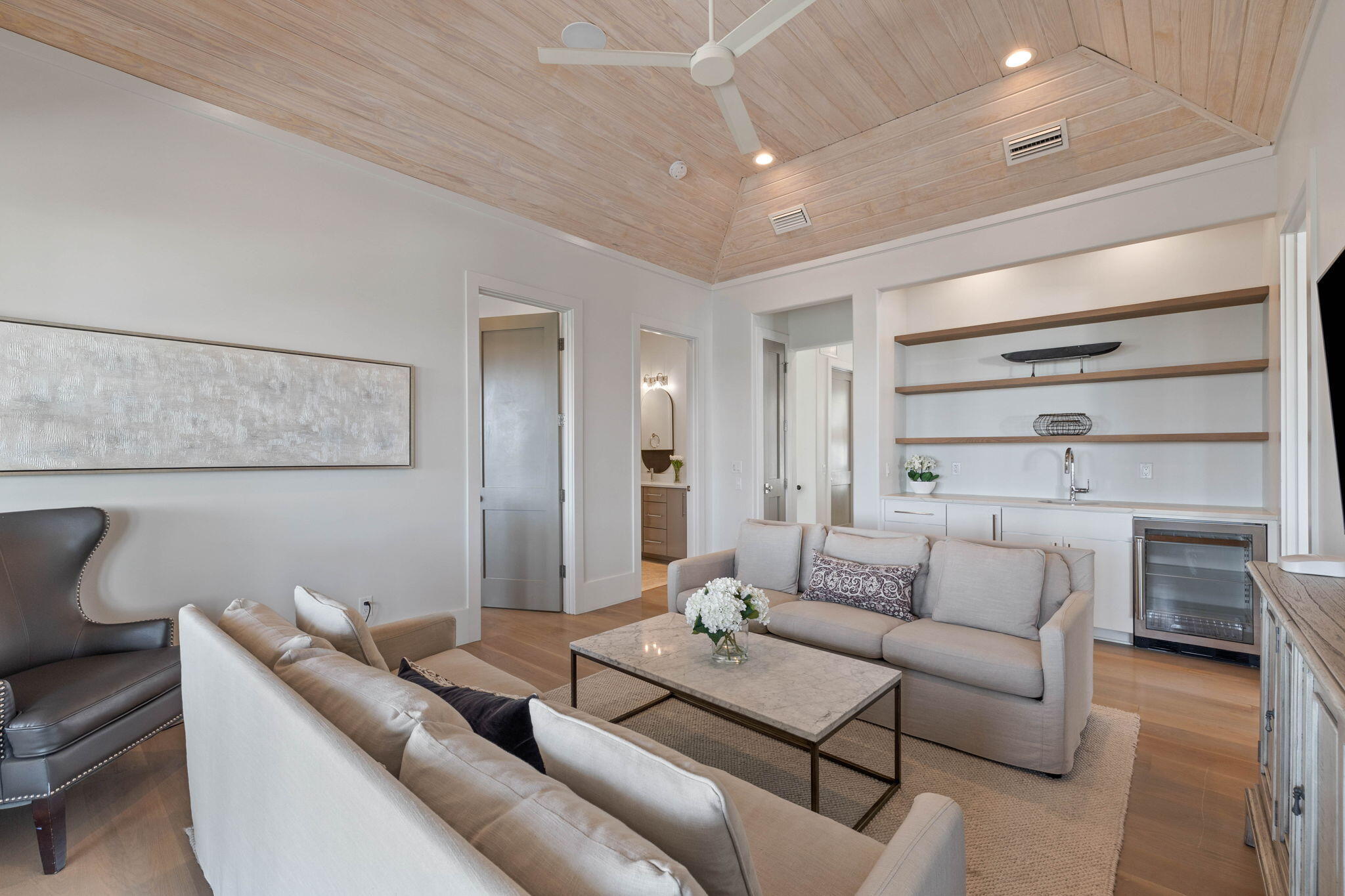 GULF SHORE MANOR - Residential