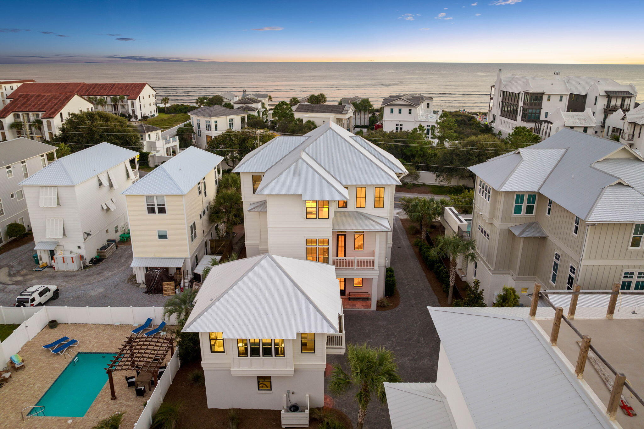 GULF SHORE MANOR - Residential