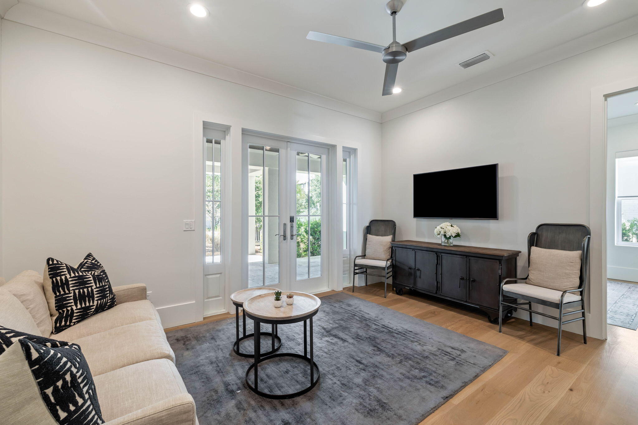 GULF SHORE MANOR - Residential