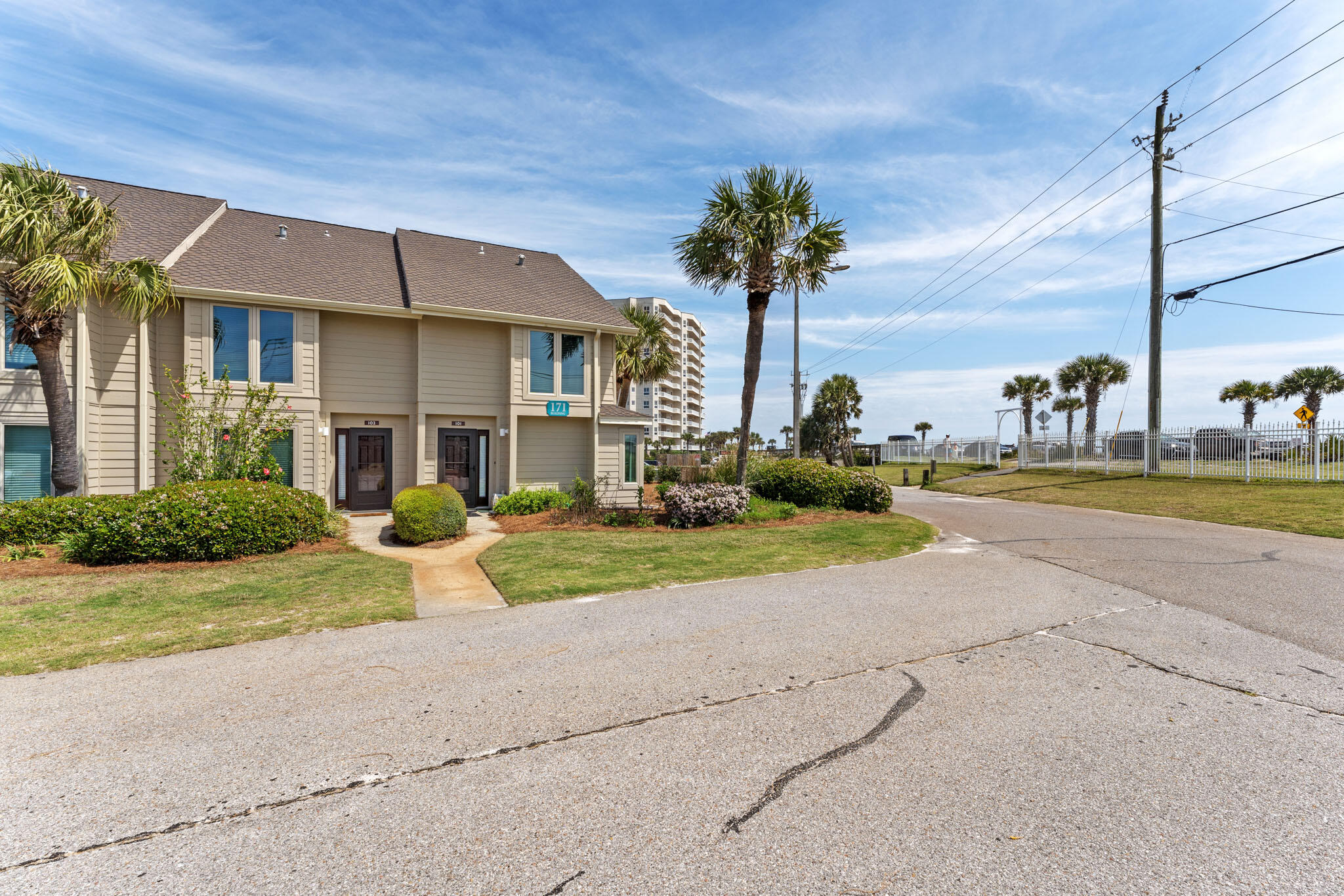 SEASCAPE CONDO PH 6A - Residential