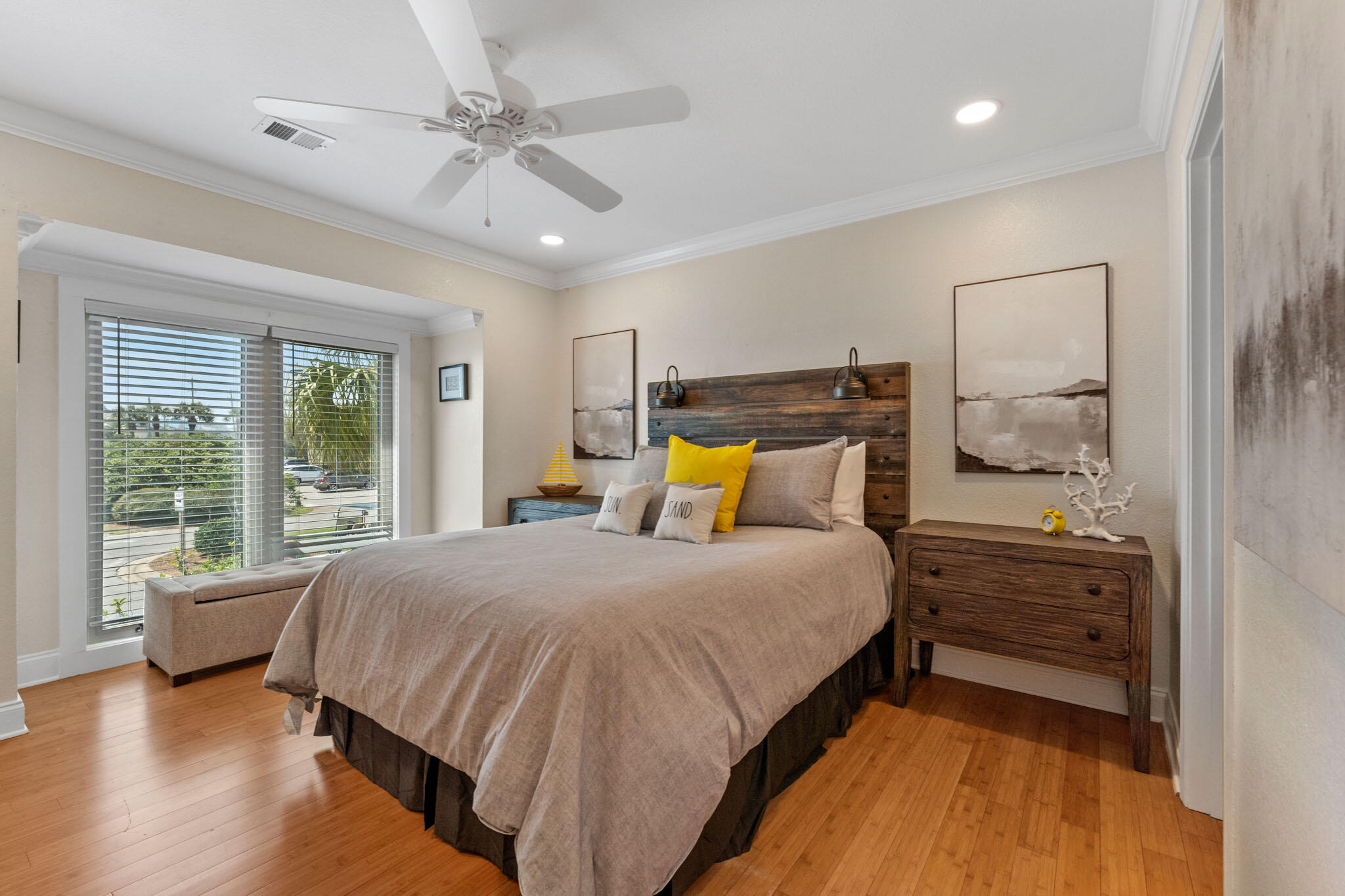 SEASCAPE CONDO PH 6A - Residential