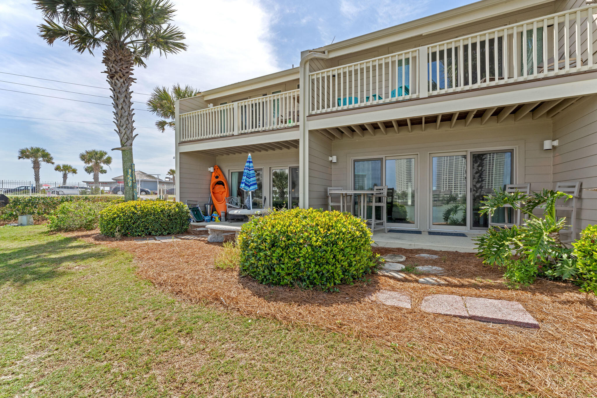 SEASCAPE CONDO PH 6A - Residential