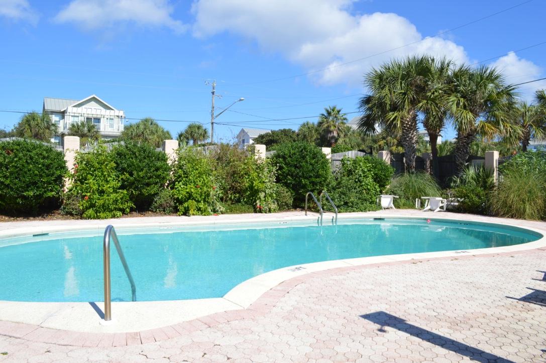 CRYSTAL BEACH T/H - Residential