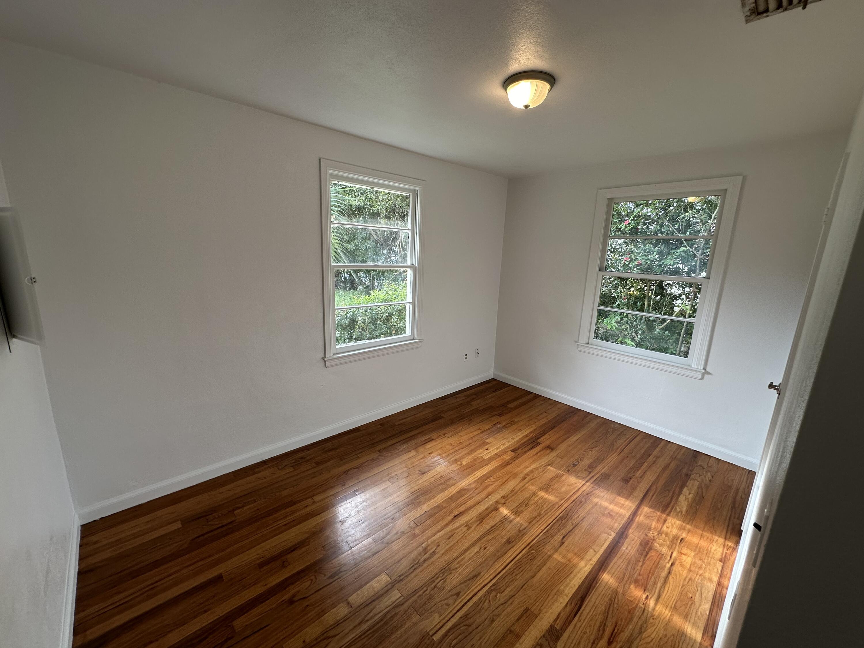 GARNIERS BEACH - Residential Lease