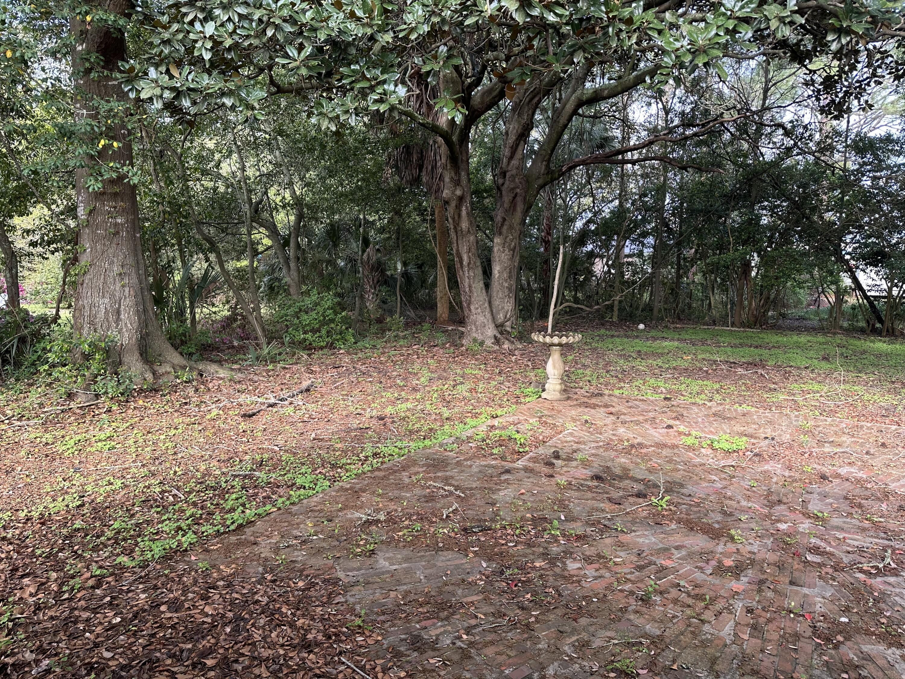 GARNIERS BEACH - Residential Lease