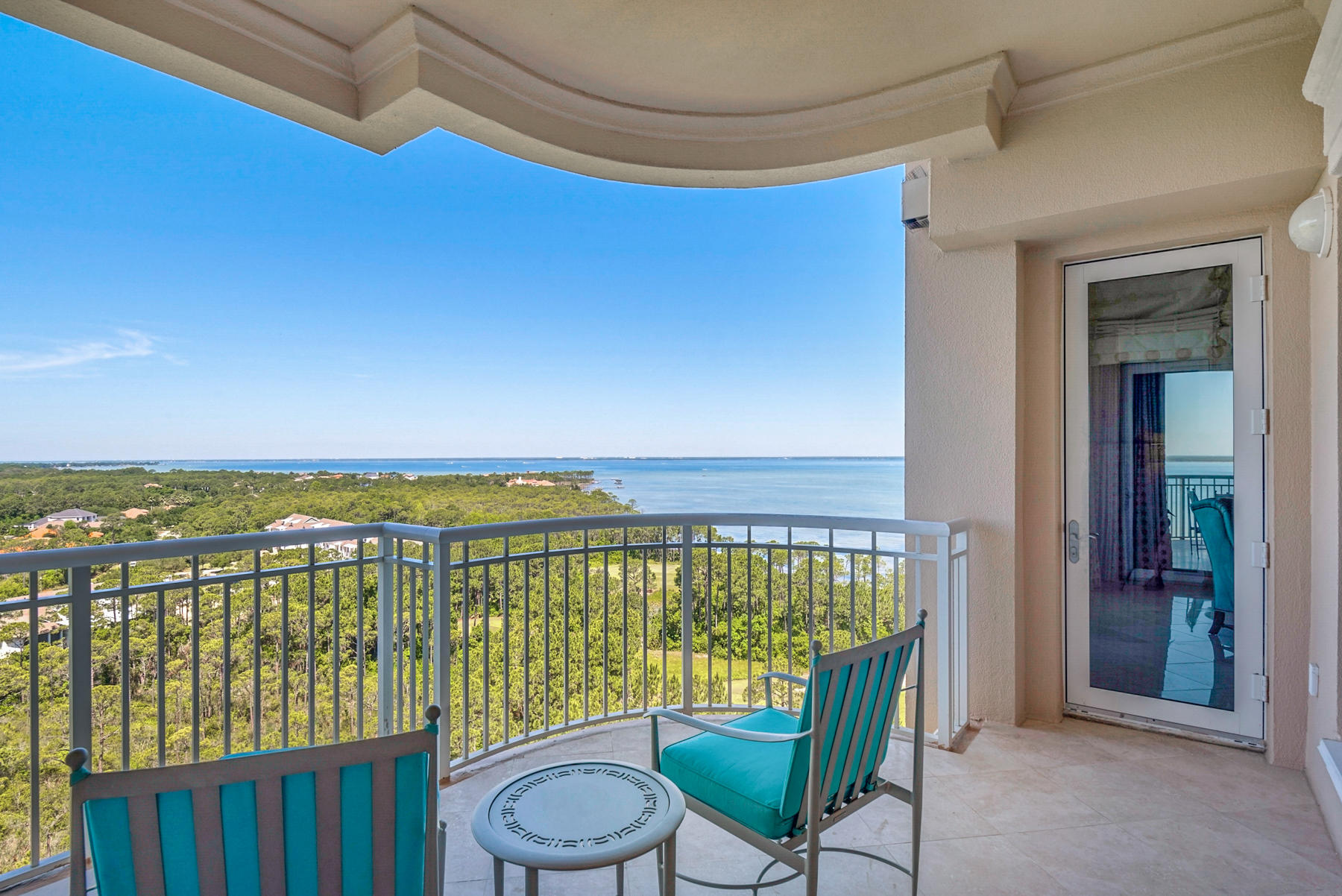 ONE WATER PLACE - Residential