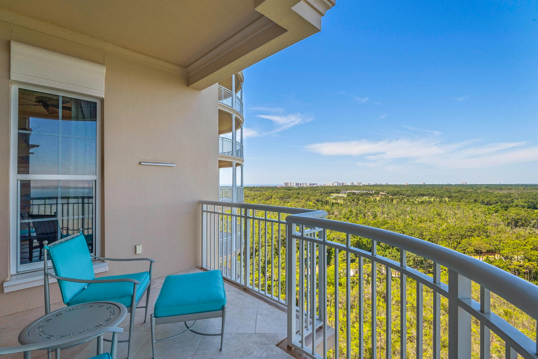 ONE WATER PLACE - Residential