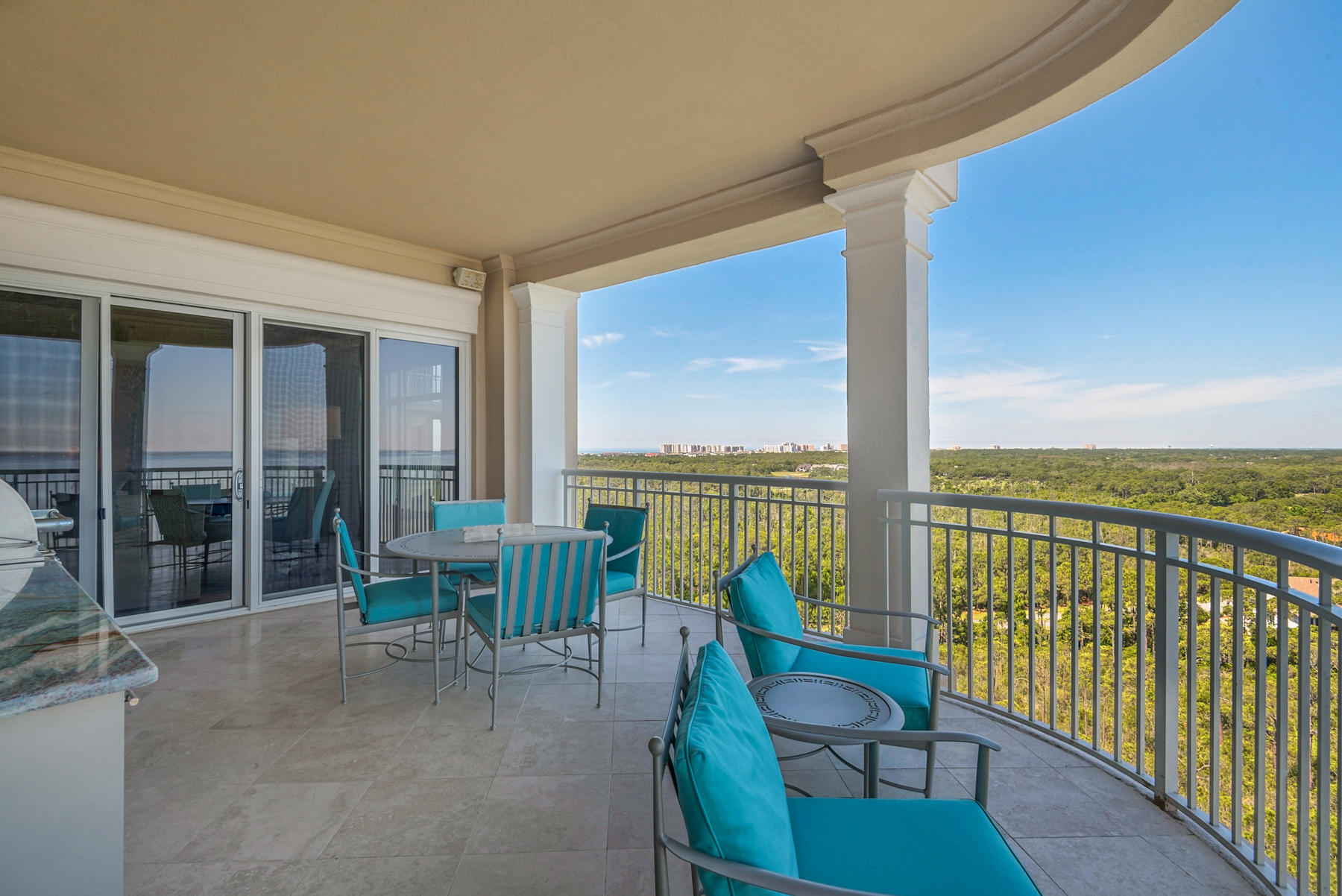 ONE WATER PLACE - Residential