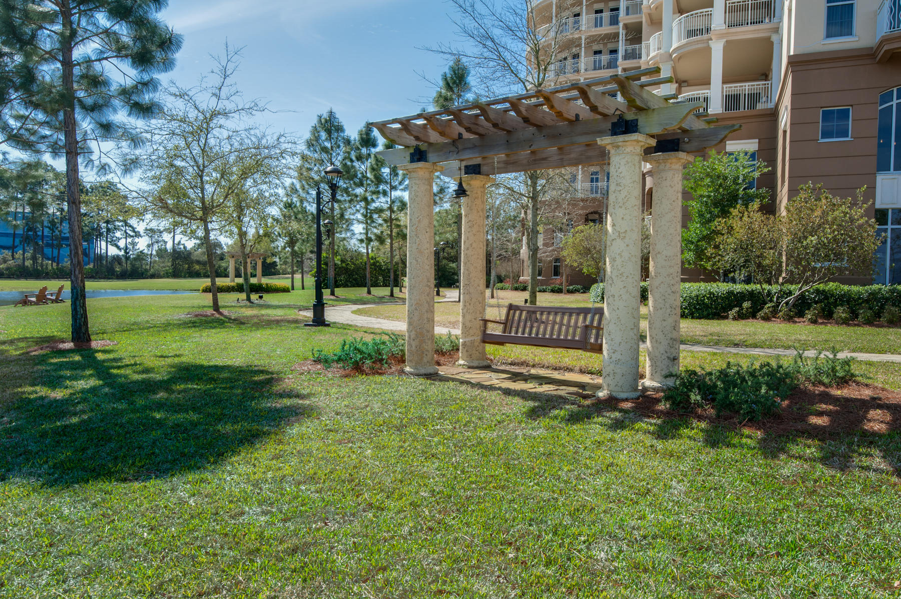 ONE WATER PLACE - Residential