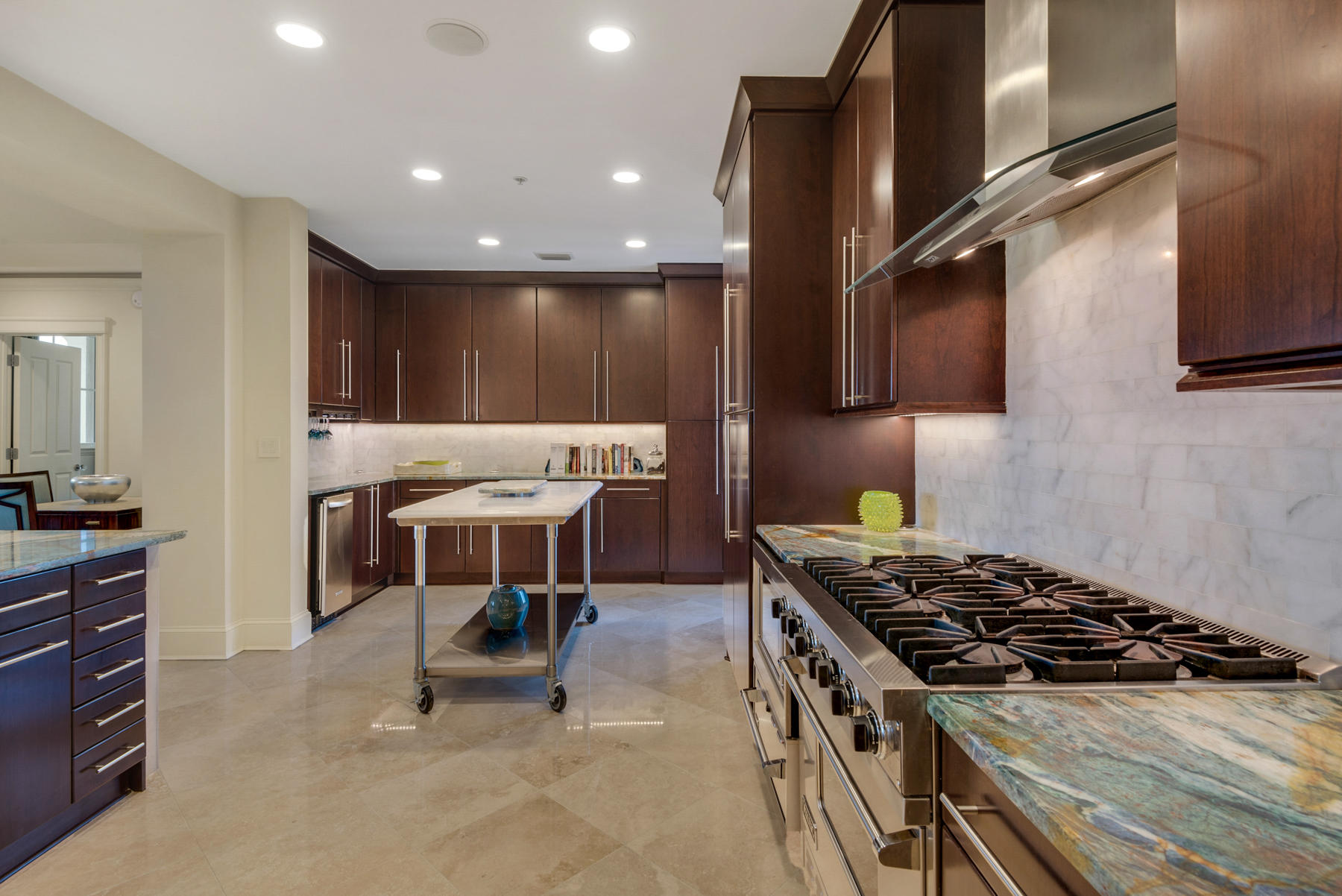 ONE WATER PLACE - Residential