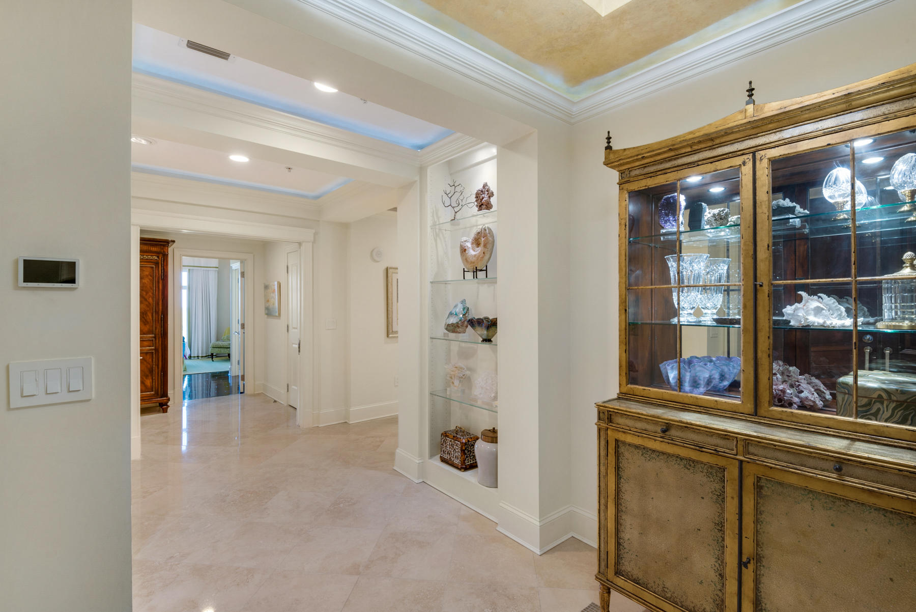 ONE WATER PLACE - Residential