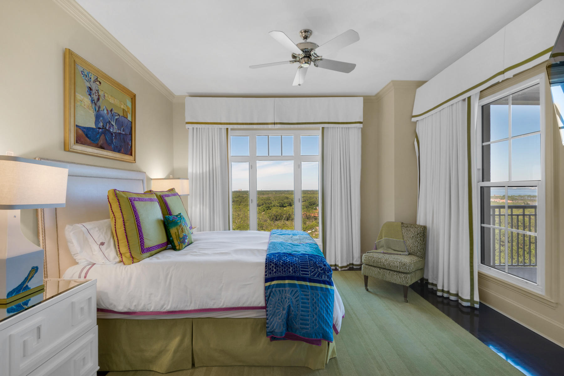 ONE WATER PLACE - Residential