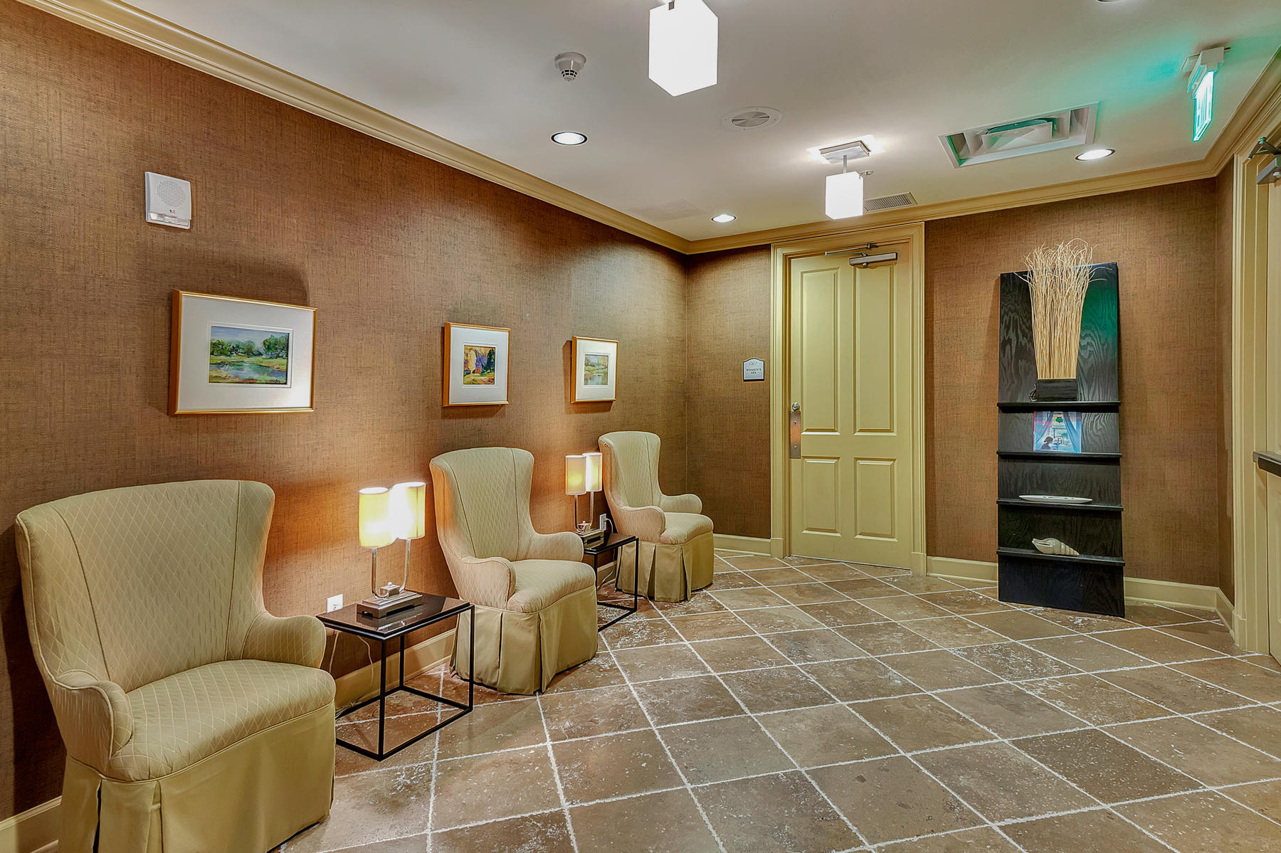 ONE WATER PLACE - Residential