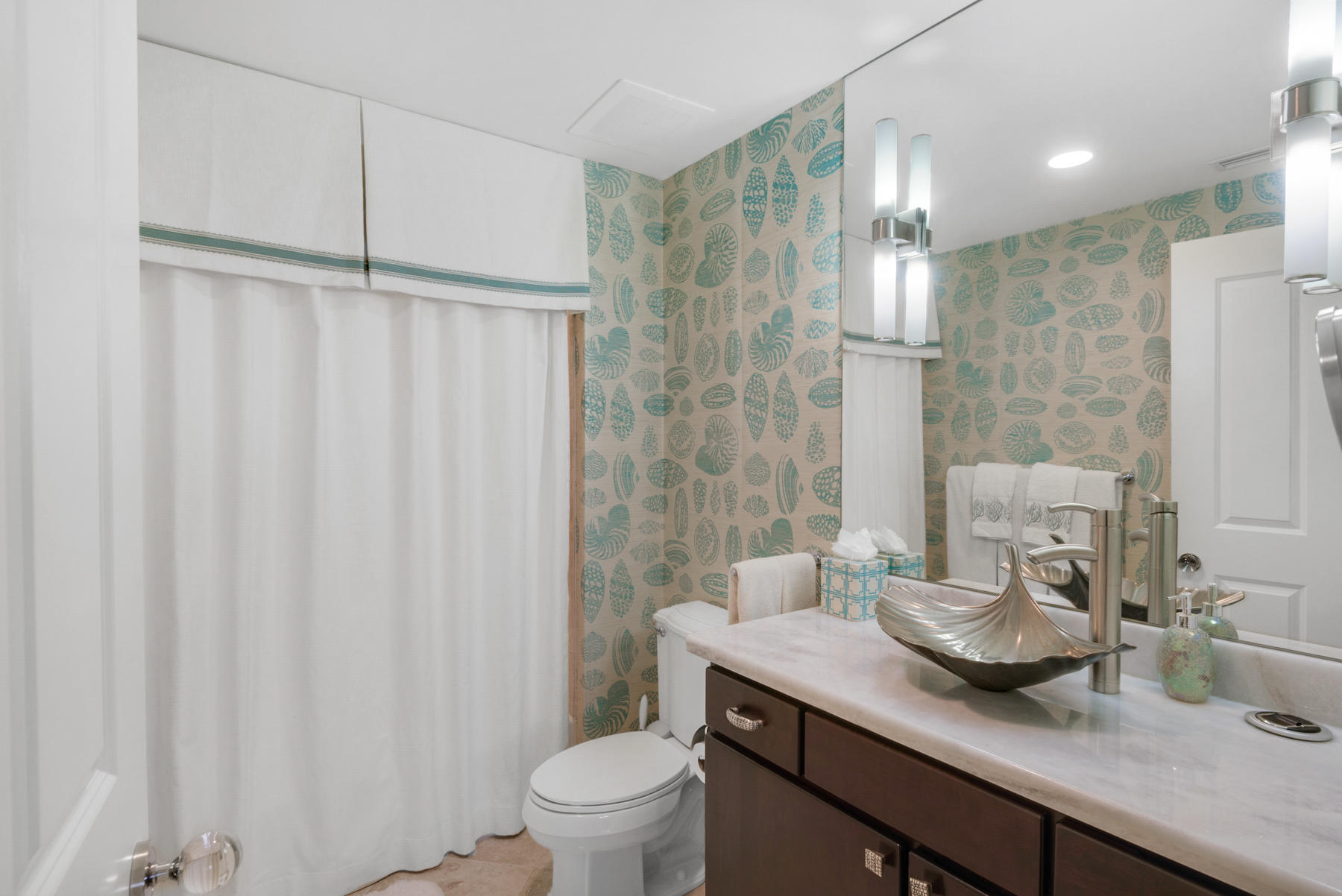 ONE WATER PLACE - Residential