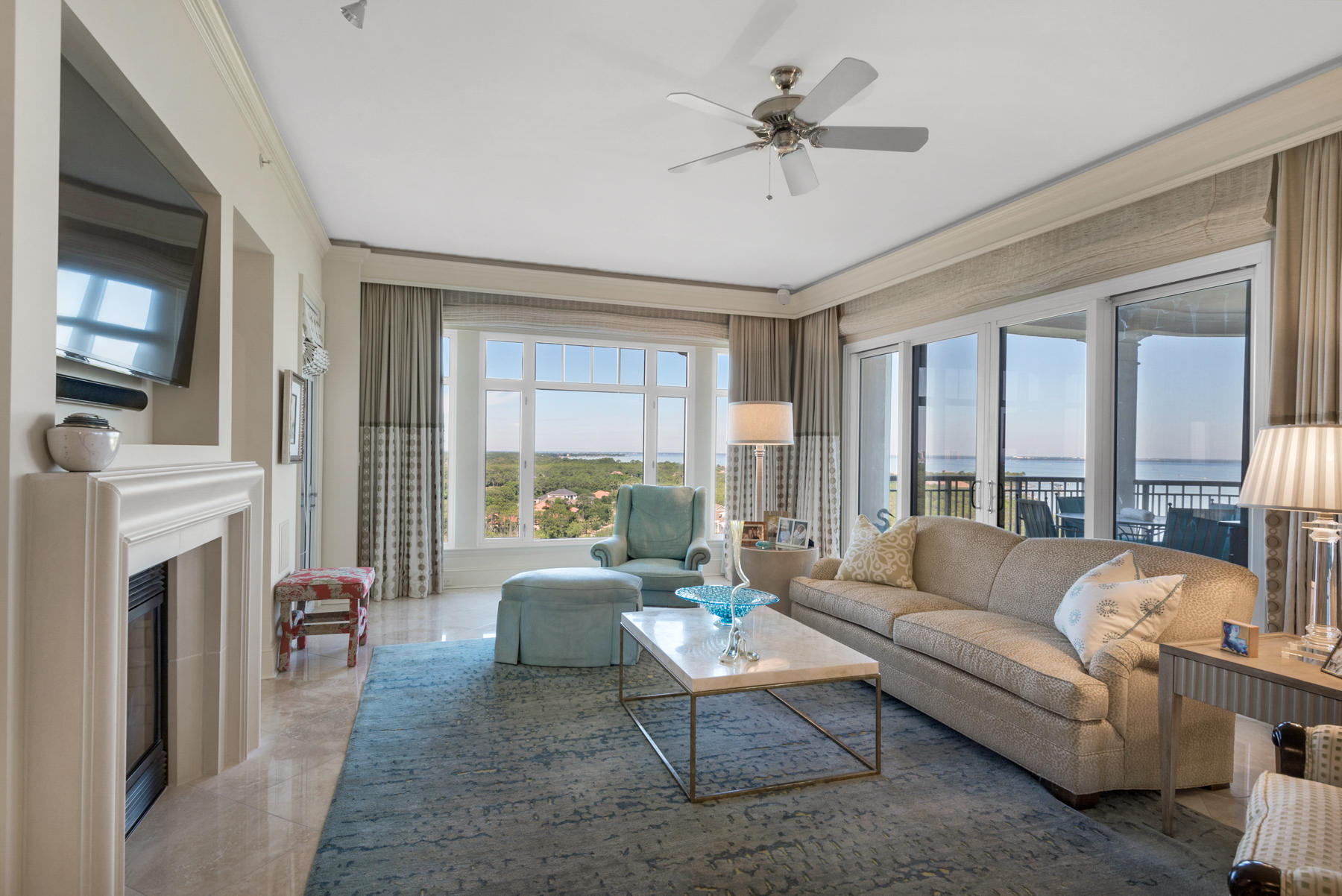 ONE WATER PLACE - Residential