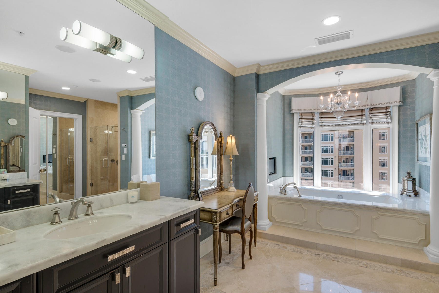 ONE WATER PLACE - Residential