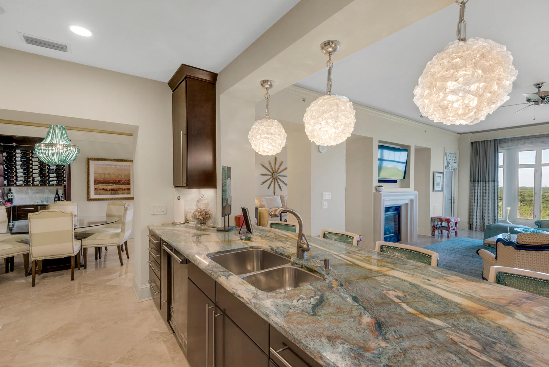 ONE WATER PLACE - Residential