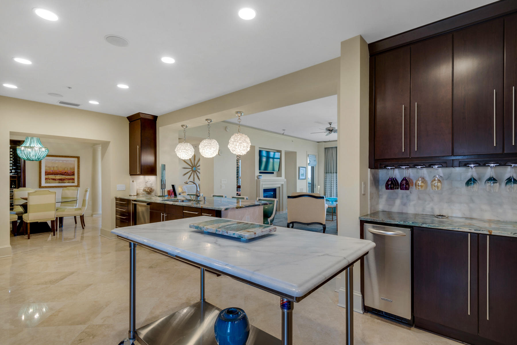 ONE WATER PLACE - Residential