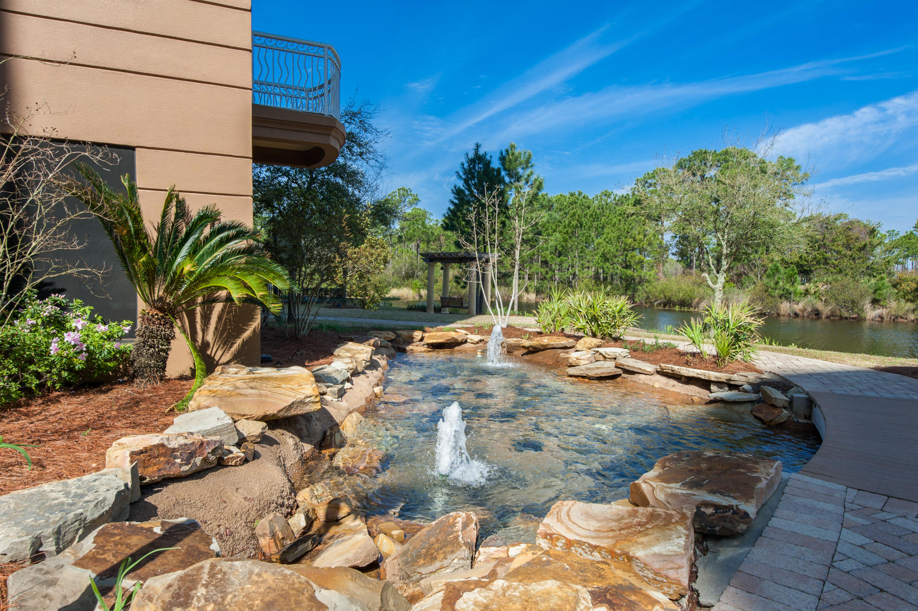 ONE WATER PLACE - Residential