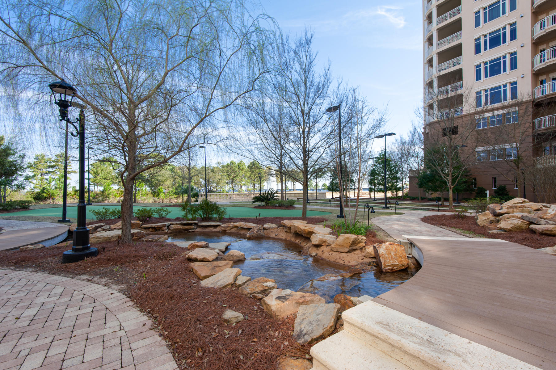 ONE WATER PLACE - Residential