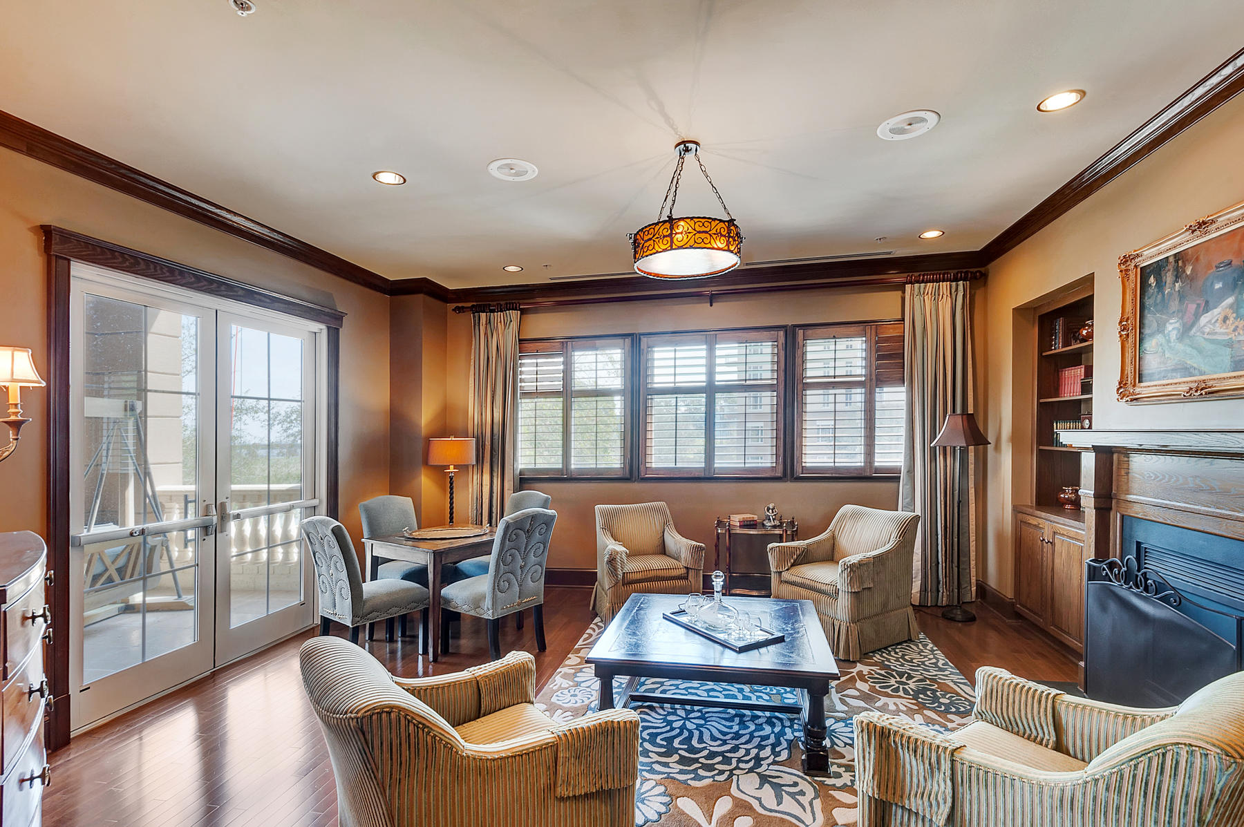 ONE WATER PLACE - Residential