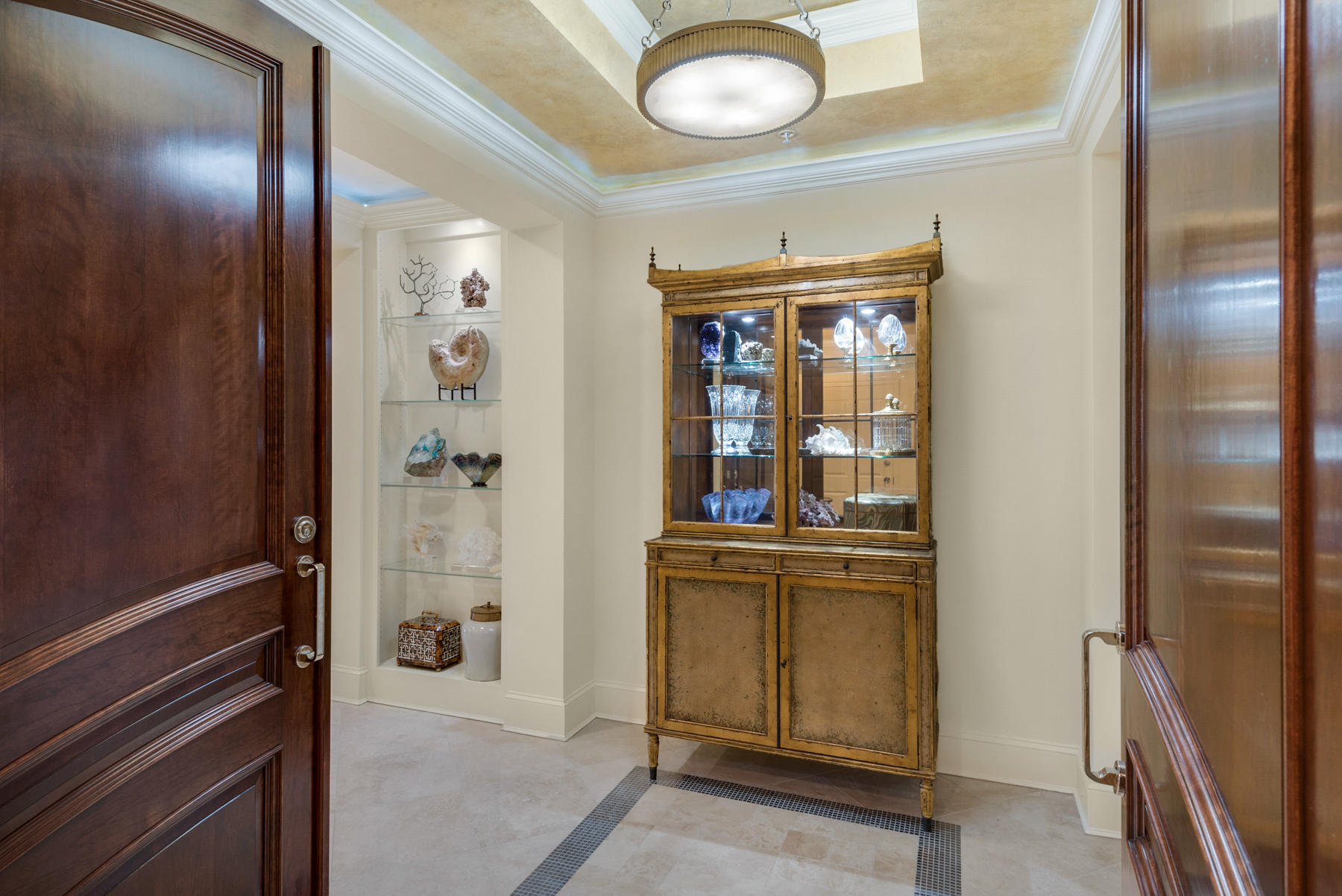 ONE WATER PLACE - Residential