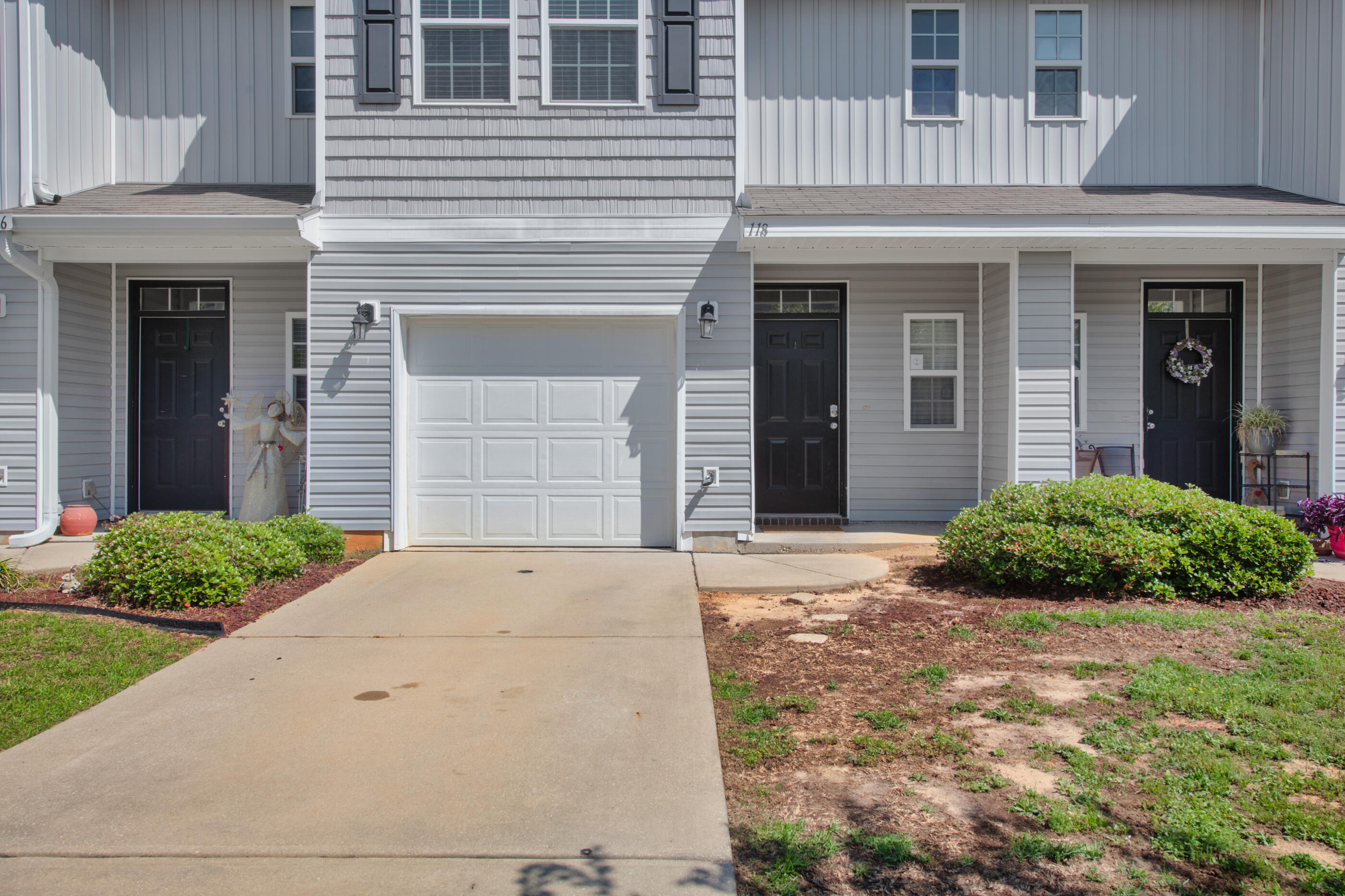 IRON HORSE T/H - Residential