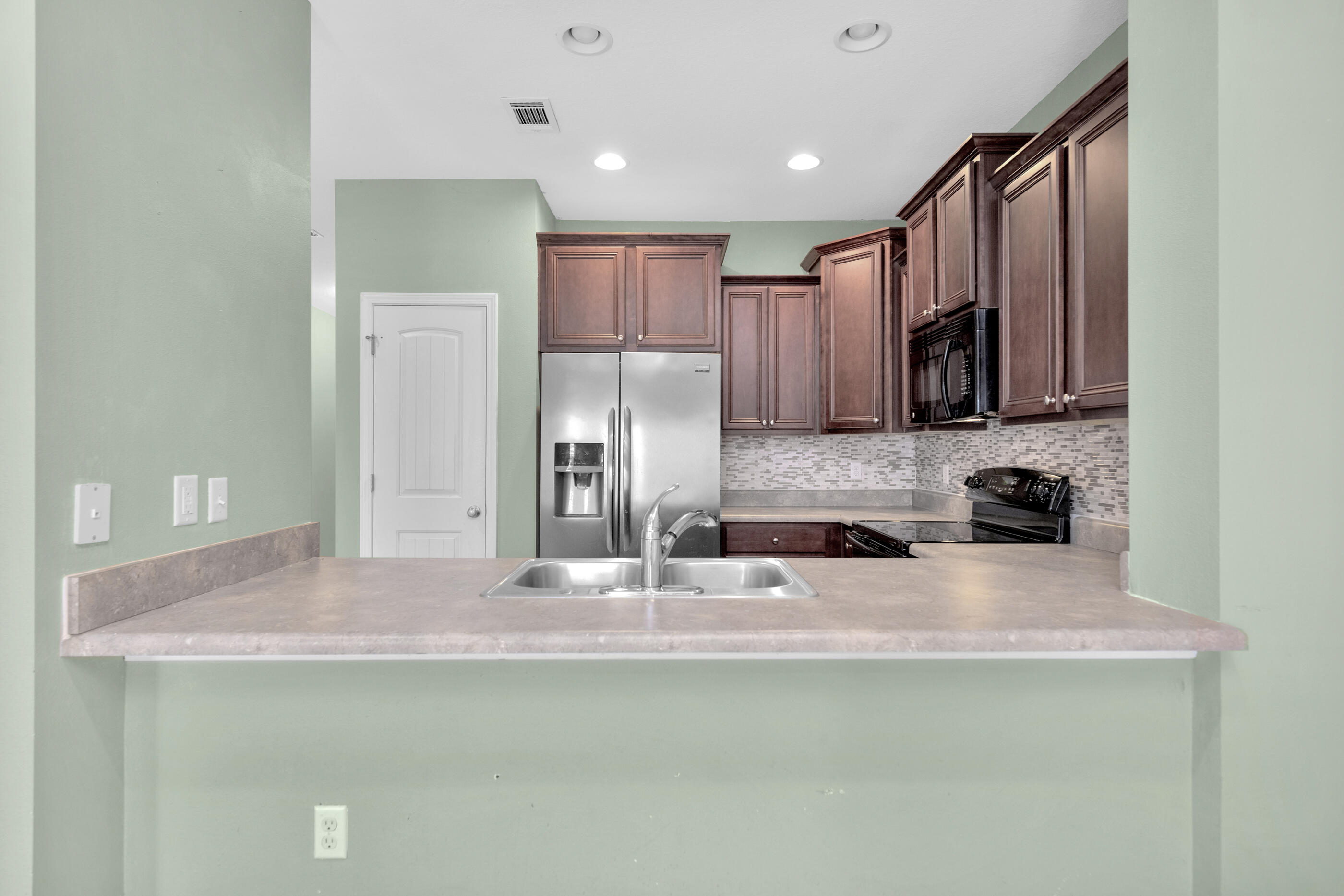 IRON HORSE T/H - Residential