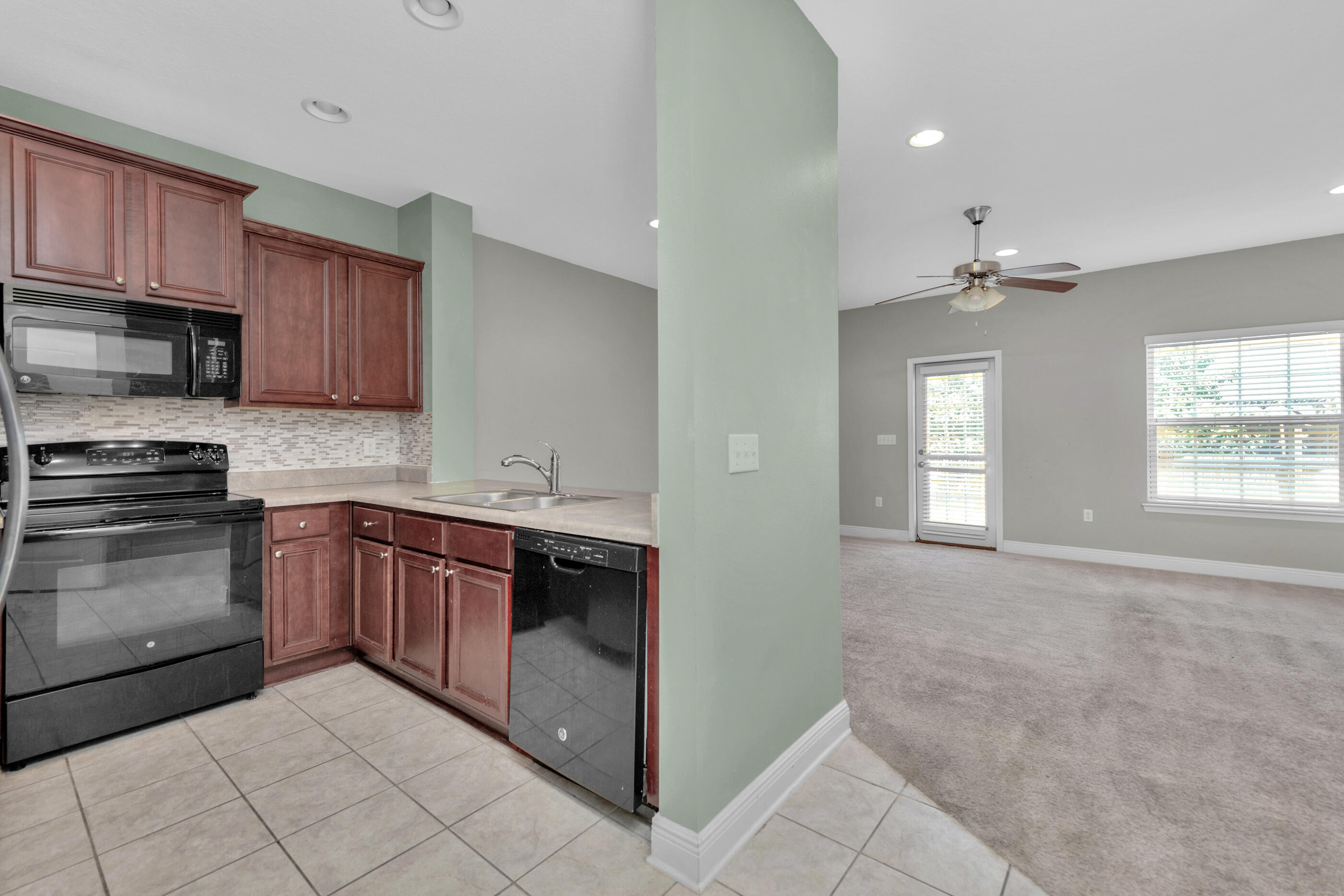 IRON HORSE T/H - Residential