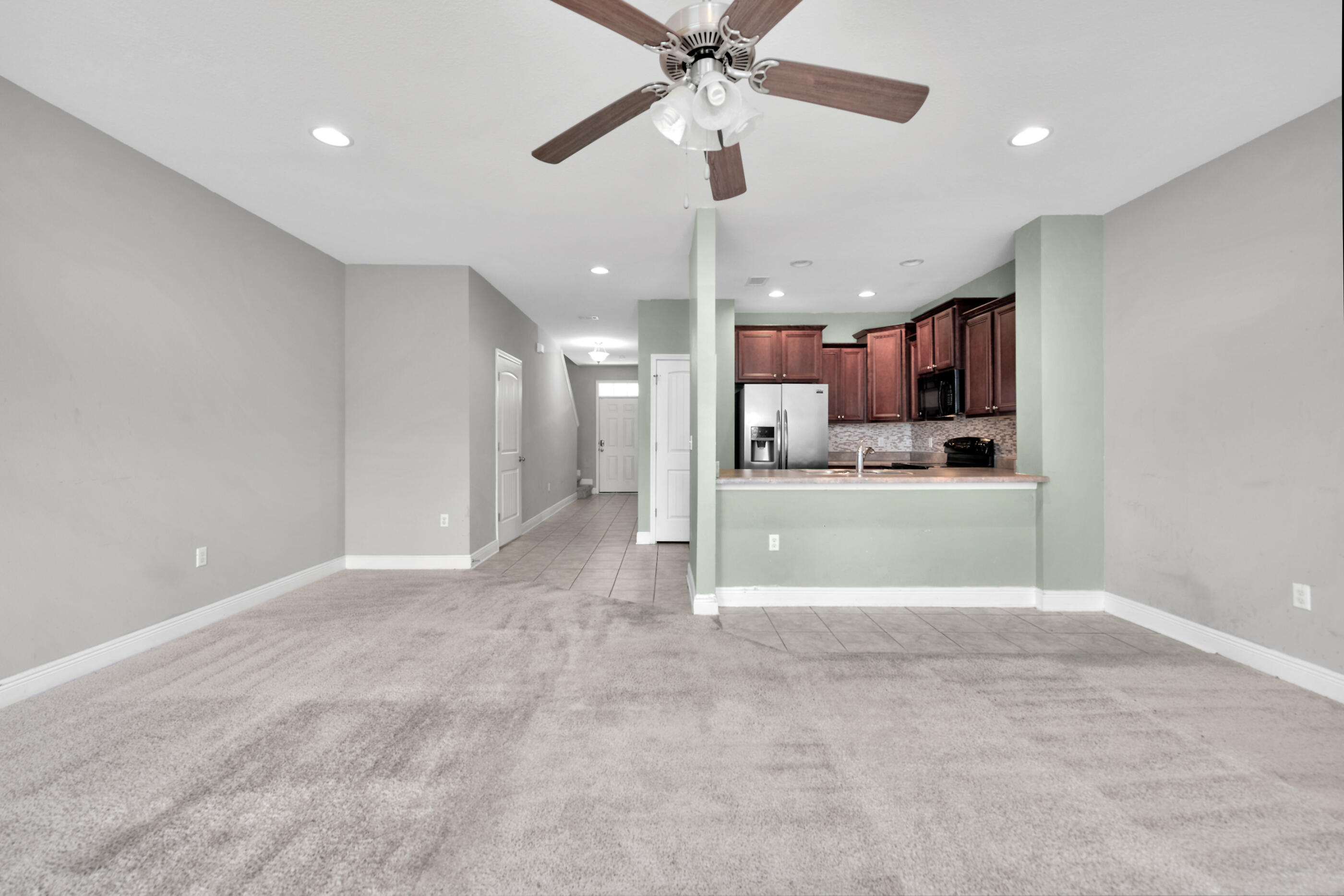 IRON HORSE T/H - Residential