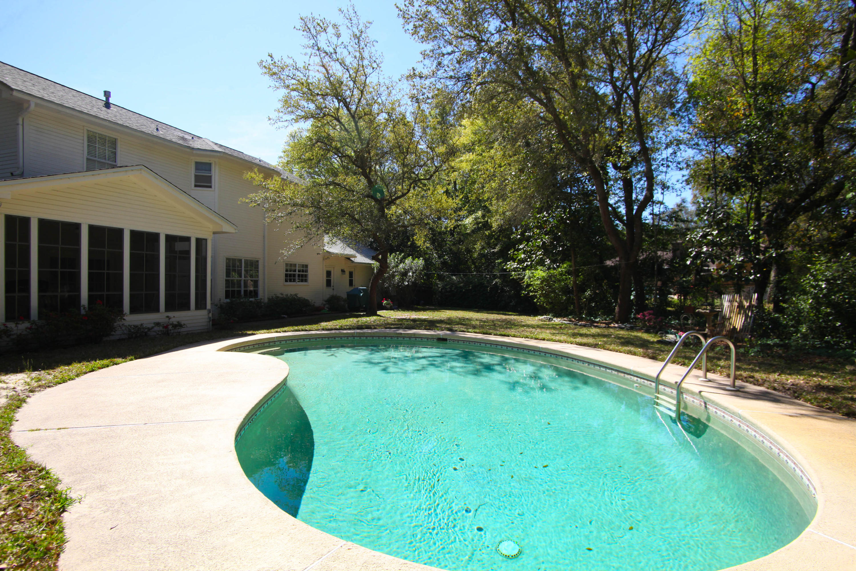 LAKE POINTE - Residential