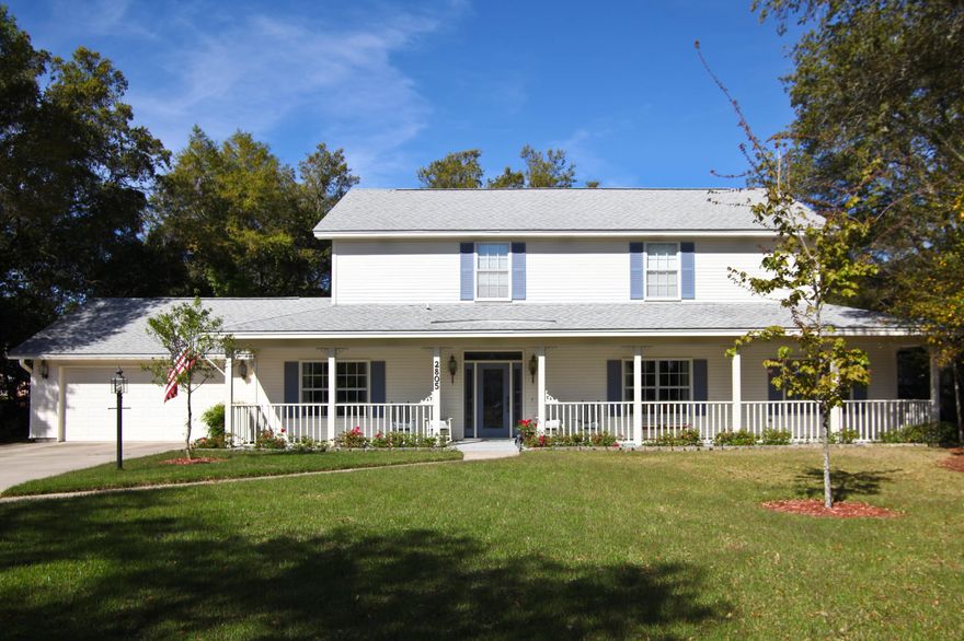 GOLD STAR PROPERTY. Shalimar custom 1 owner 4 bedroom pool home in Lakepoint minutes from Eglin AFB. Pride of ownership shows! SMOKE and PET and WORRY FREE. 10' smooth ceilings along lower level (no popcorn), and lots of room to spread out. Huge cook's delight kitchen with new quartz countertops, island with cook-top, double wall ovens, pantry, desk area, French door fridge and upgraded Bosch ultra quiet dishwasher. Kitchen opens to the family room, a formal dining and living room found on either side of front door, study/den to work at home or craft/read, and Florida room if that wasn't enough room! Beautiful finishes throughout include crown molding , built in bookcases, 2 sets of French doors, interior with transom window.