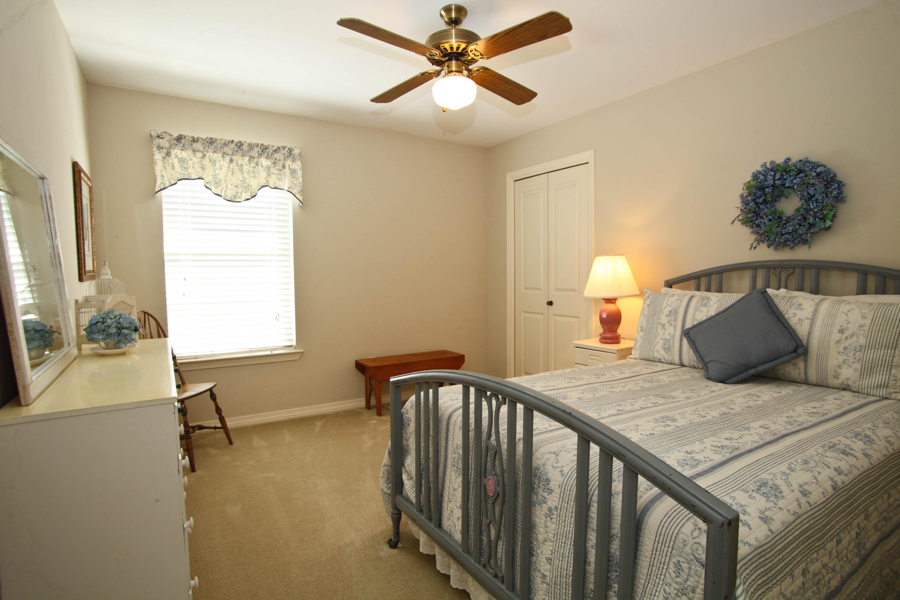 LAKE POINTE - Residential