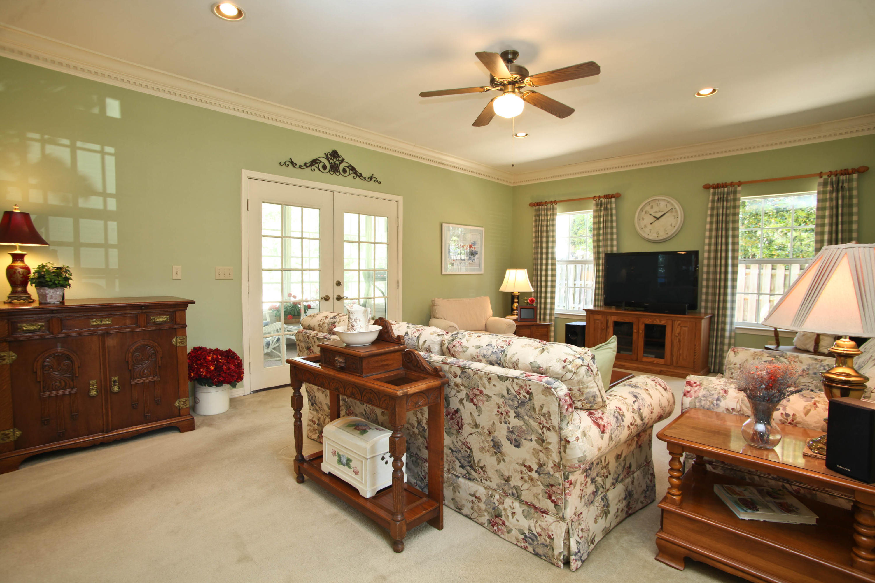 LAKE POINTE - Residential