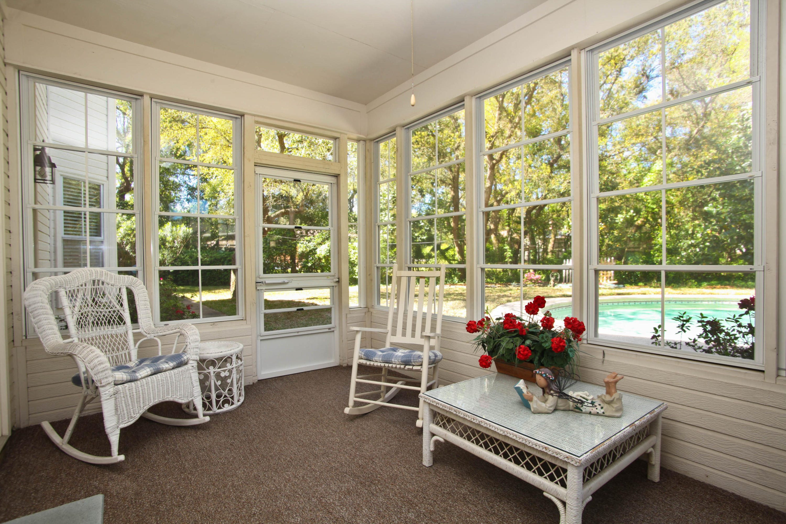 LAKE POINTE - Residential