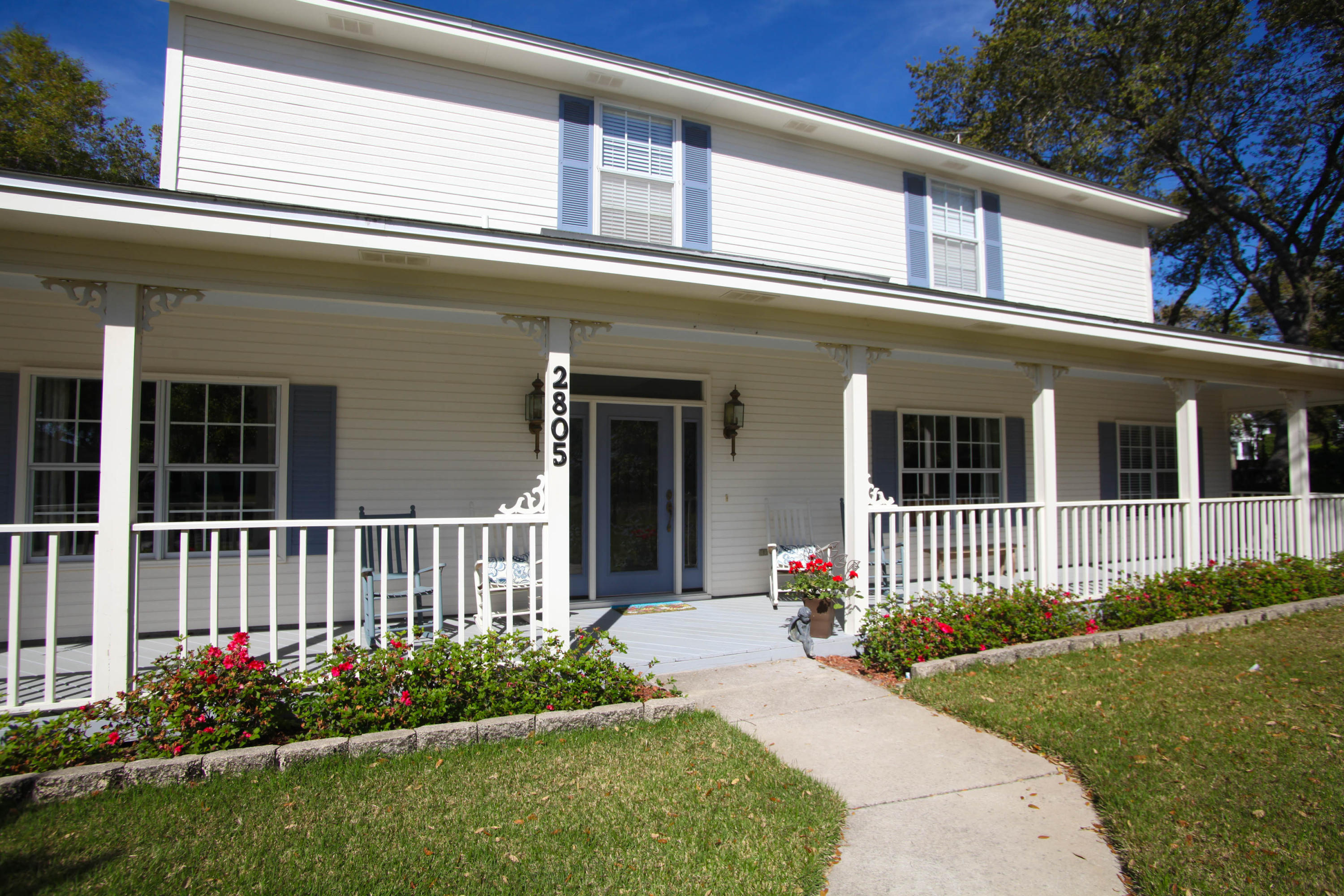 LAKE POINTE - Residential