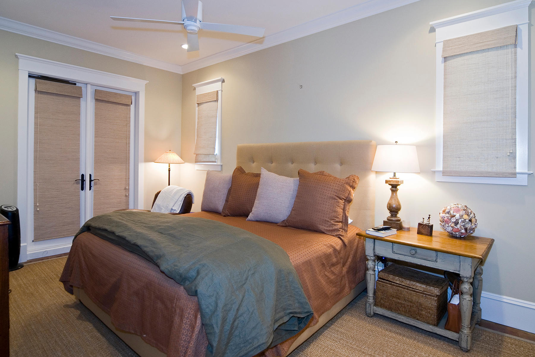 RETREAT THE - Residential