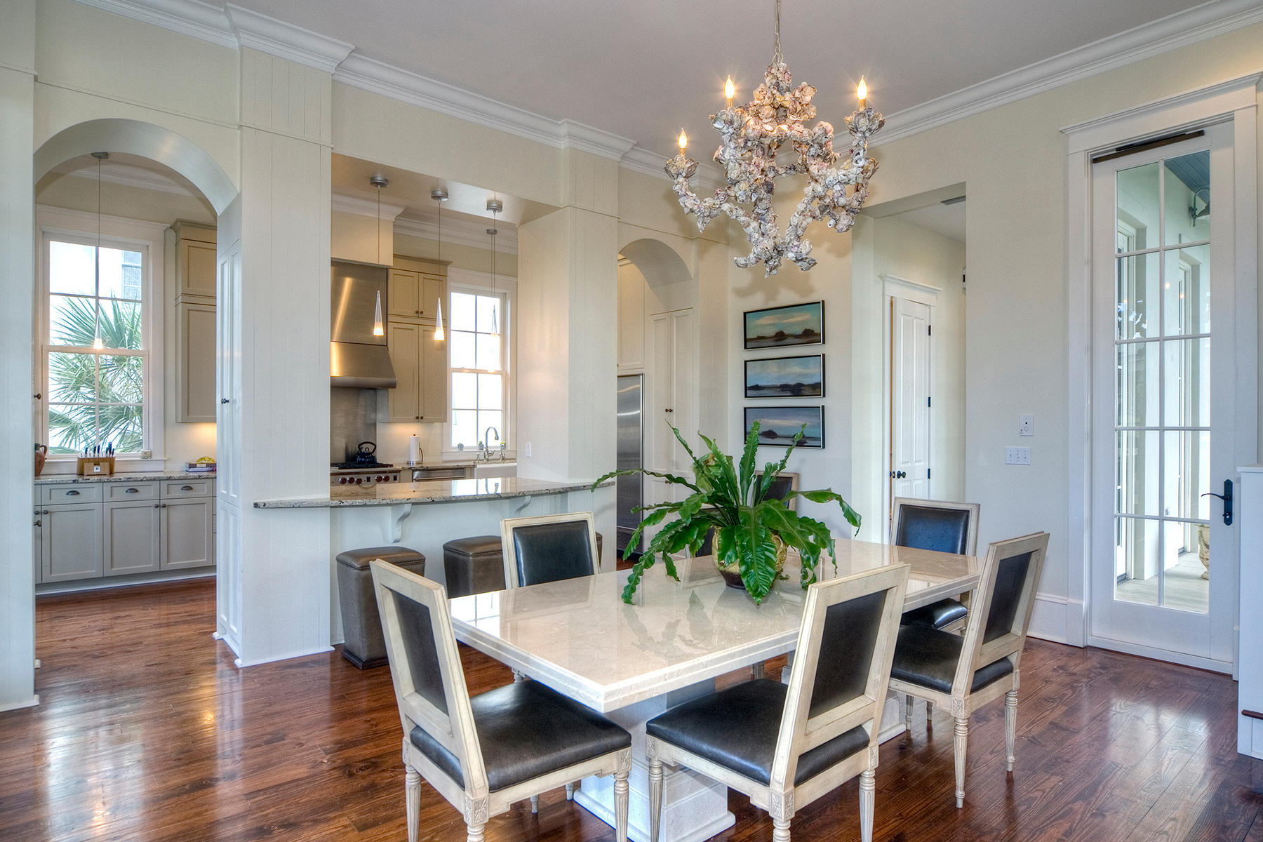 RETREAT THE - Residential