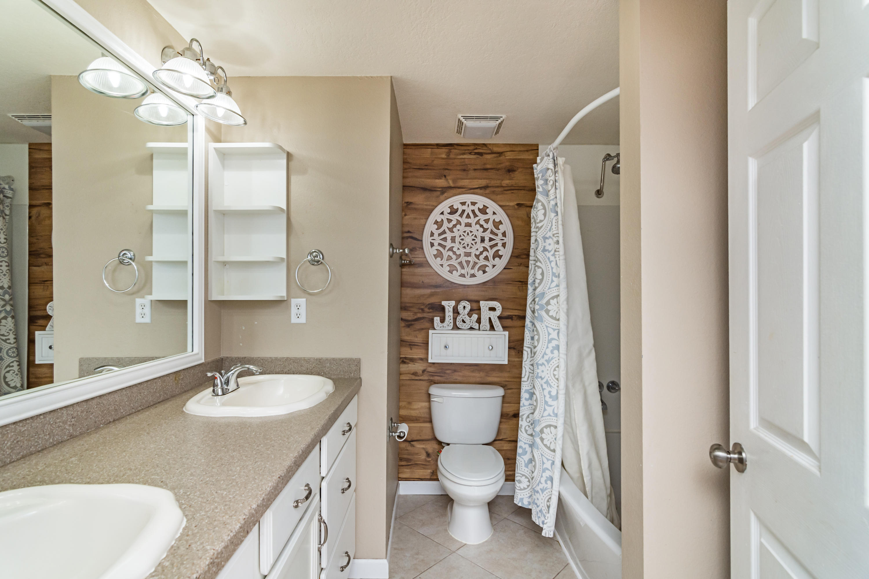 GARNIERS BEACH 3RD - Residential