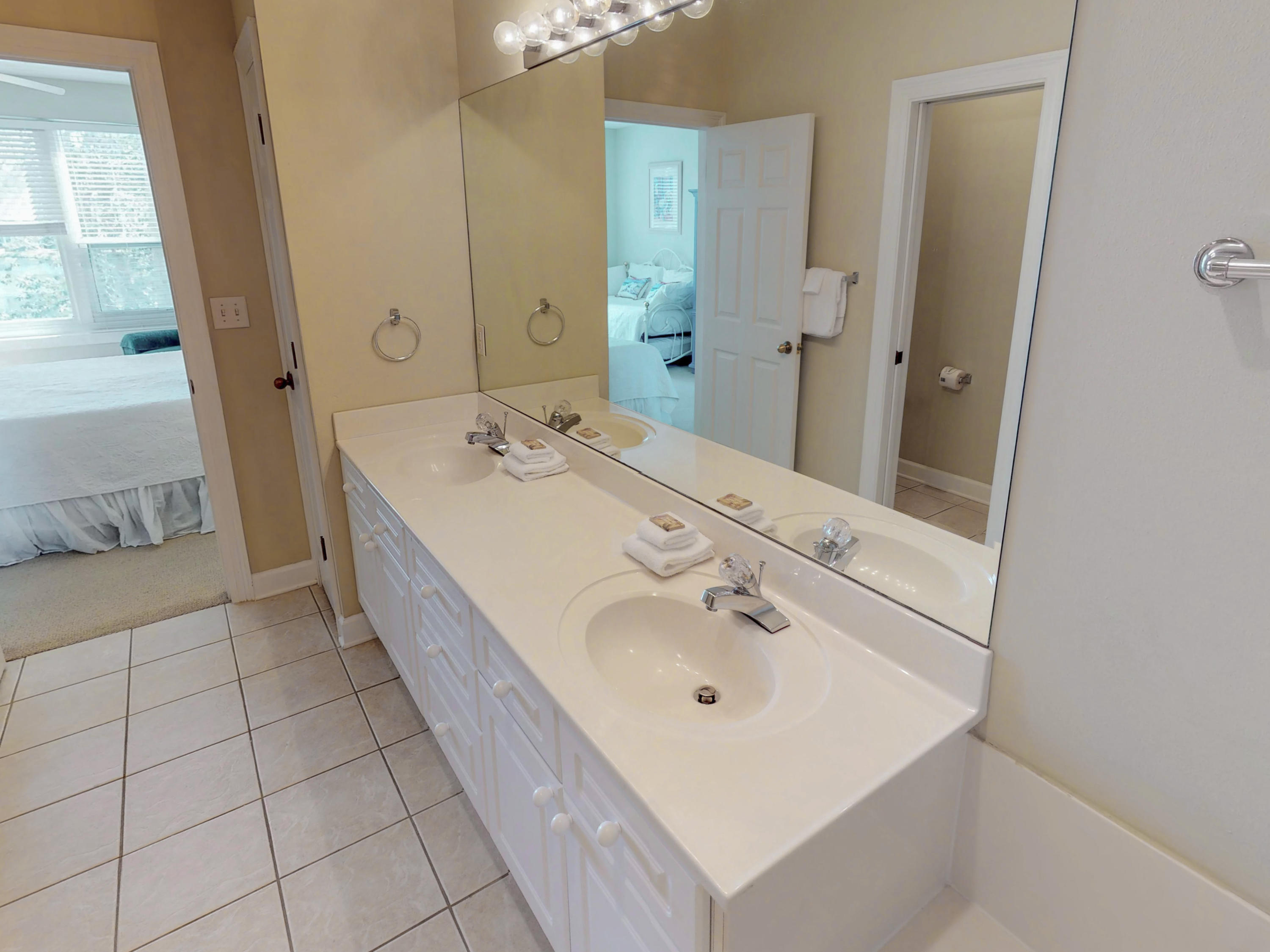 TURNBERRY II - Residential