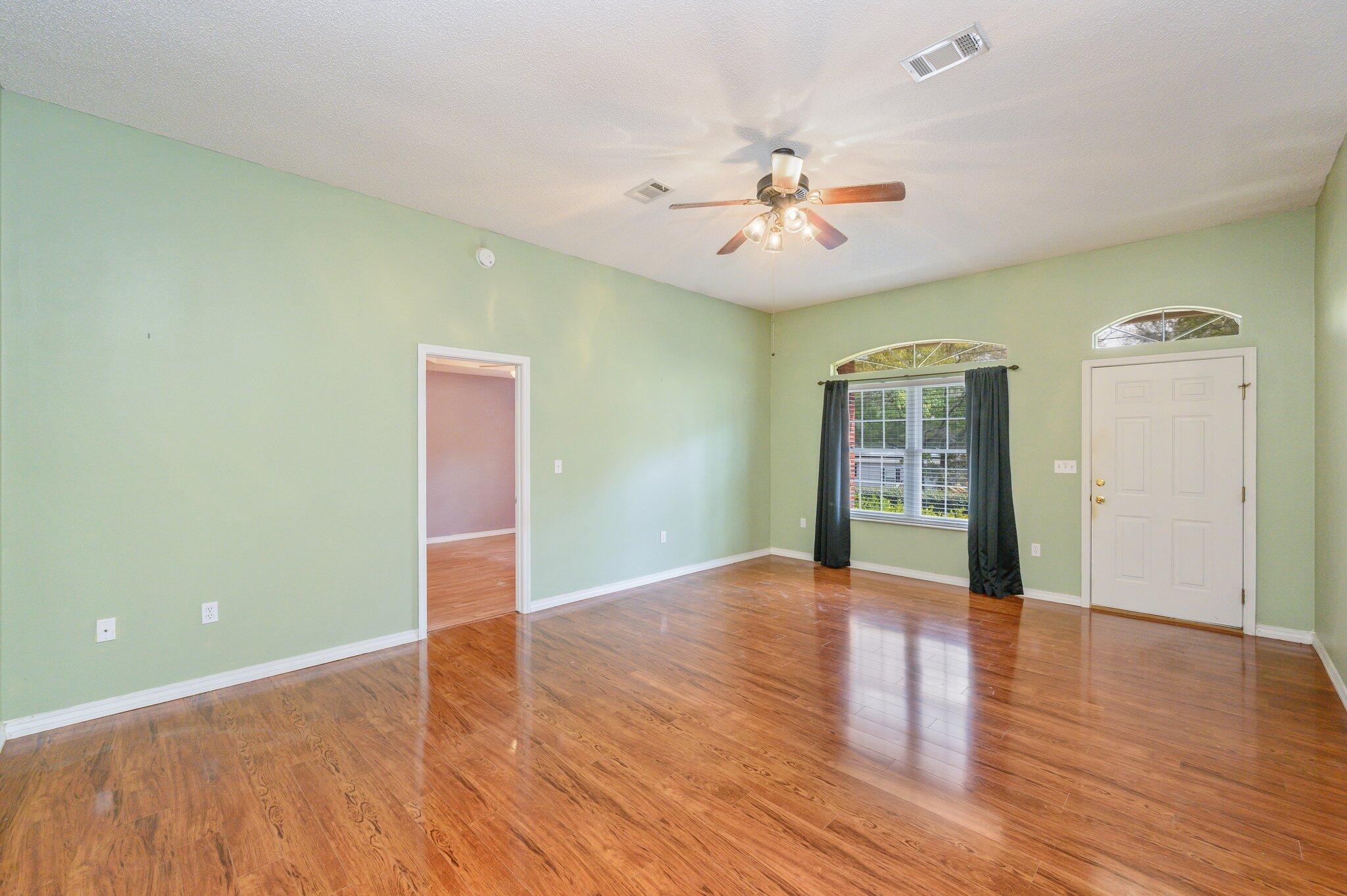 AUBURN ACRES - Residential
