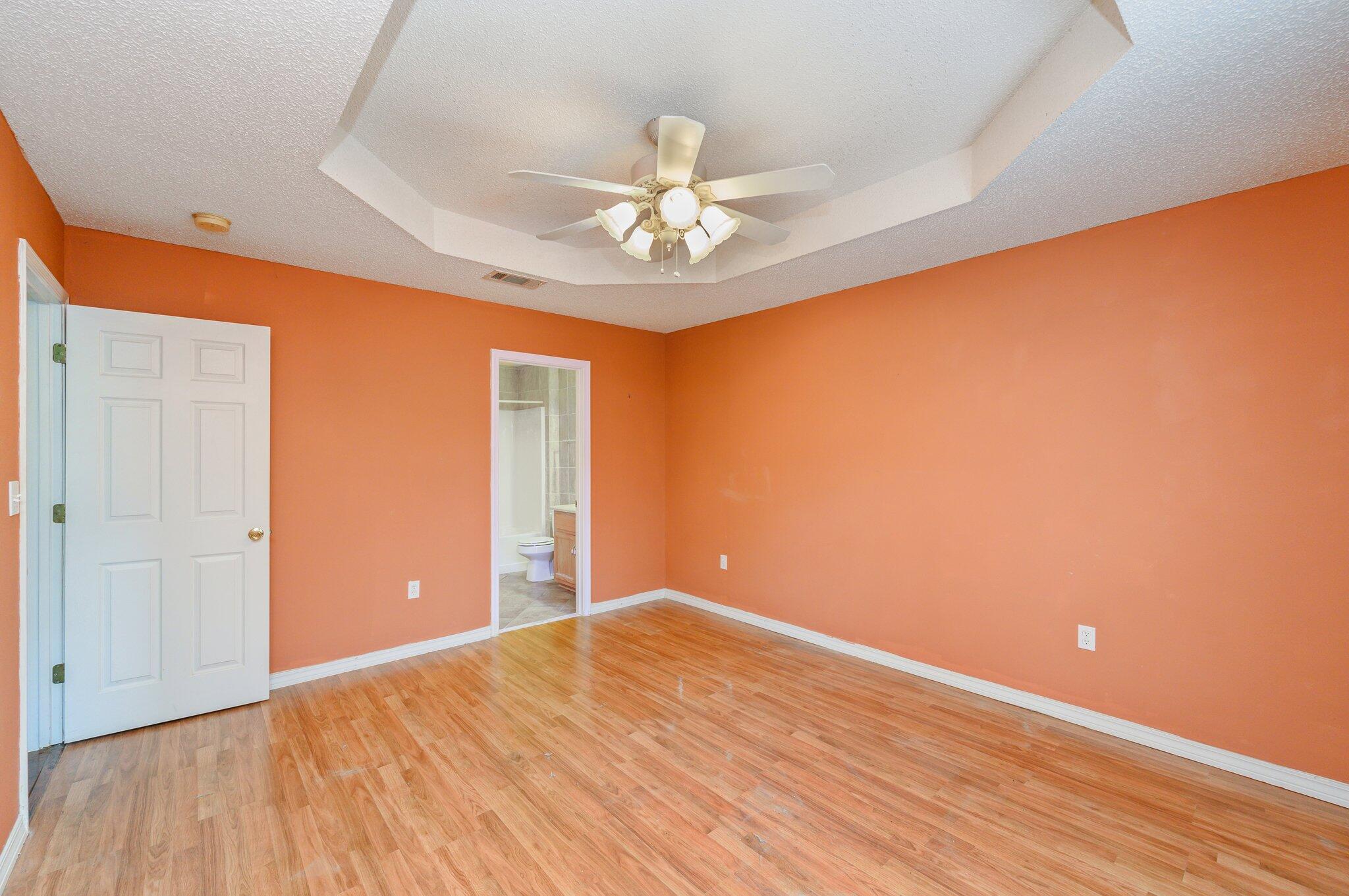 AUBURN ACRES - Residential