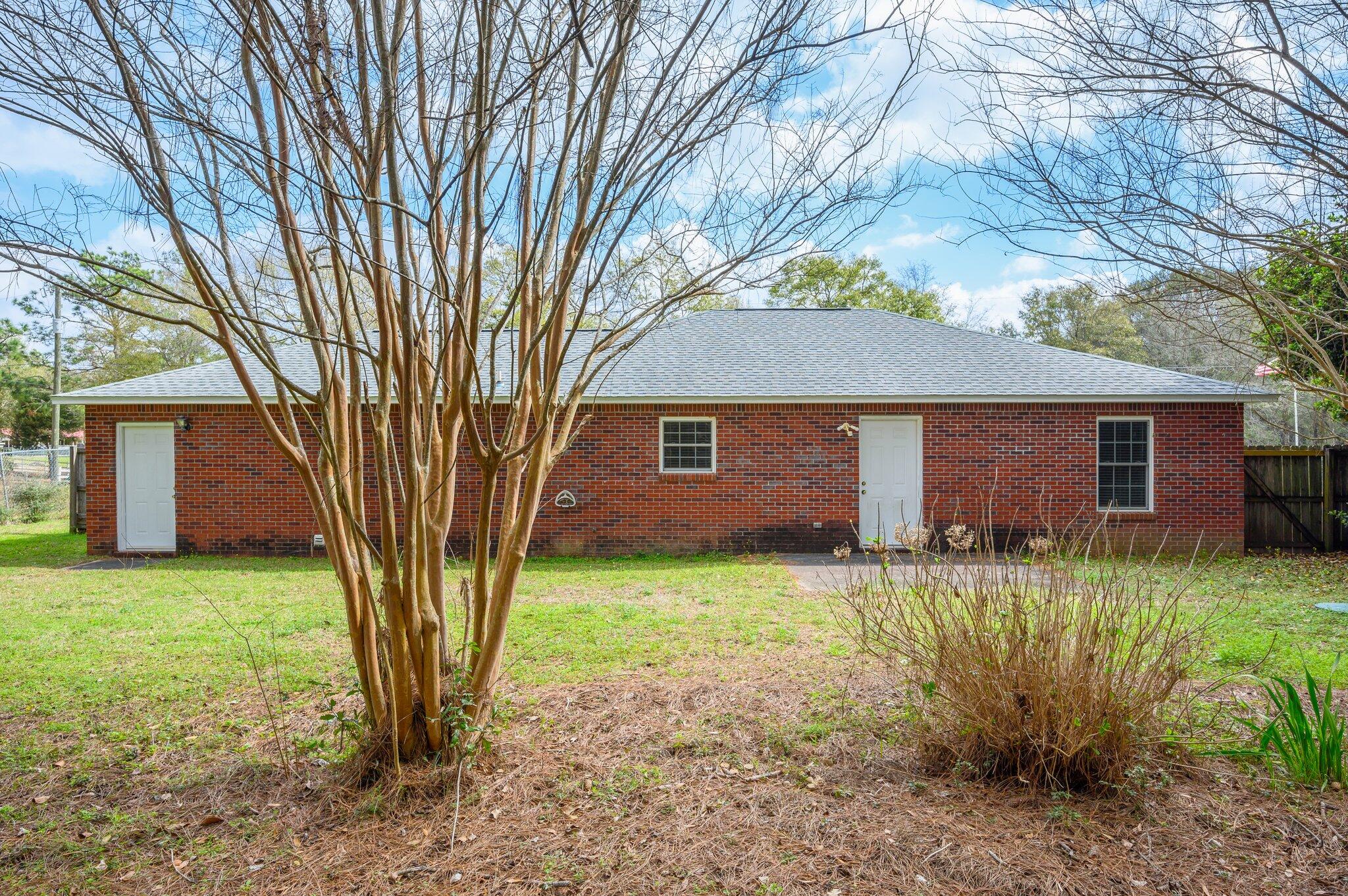 AUBURN ACRES - Residential