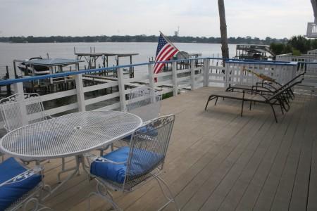 LIGHTHOUSE POINTE - Residential