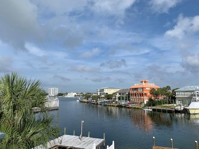 HOLIDAY ISLE - Residential