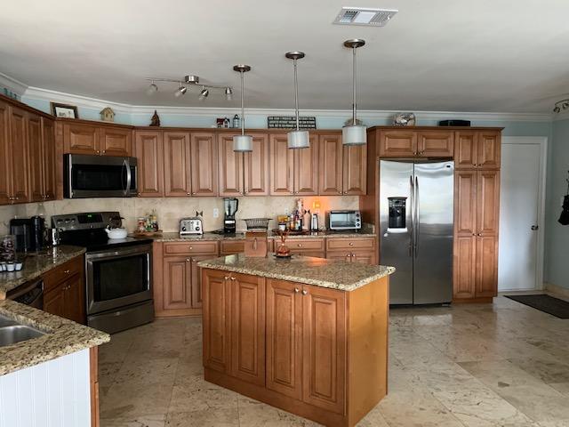 HOLIDAY ISLE - Residential