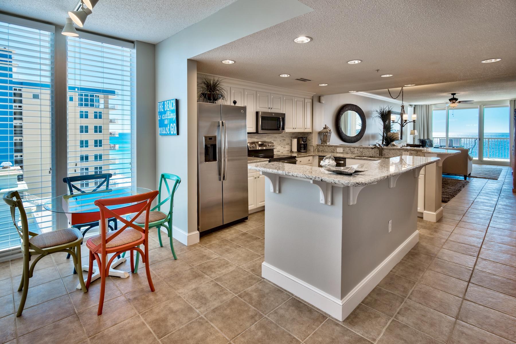 MAJESTIC BEACH TOWERS II - Residential