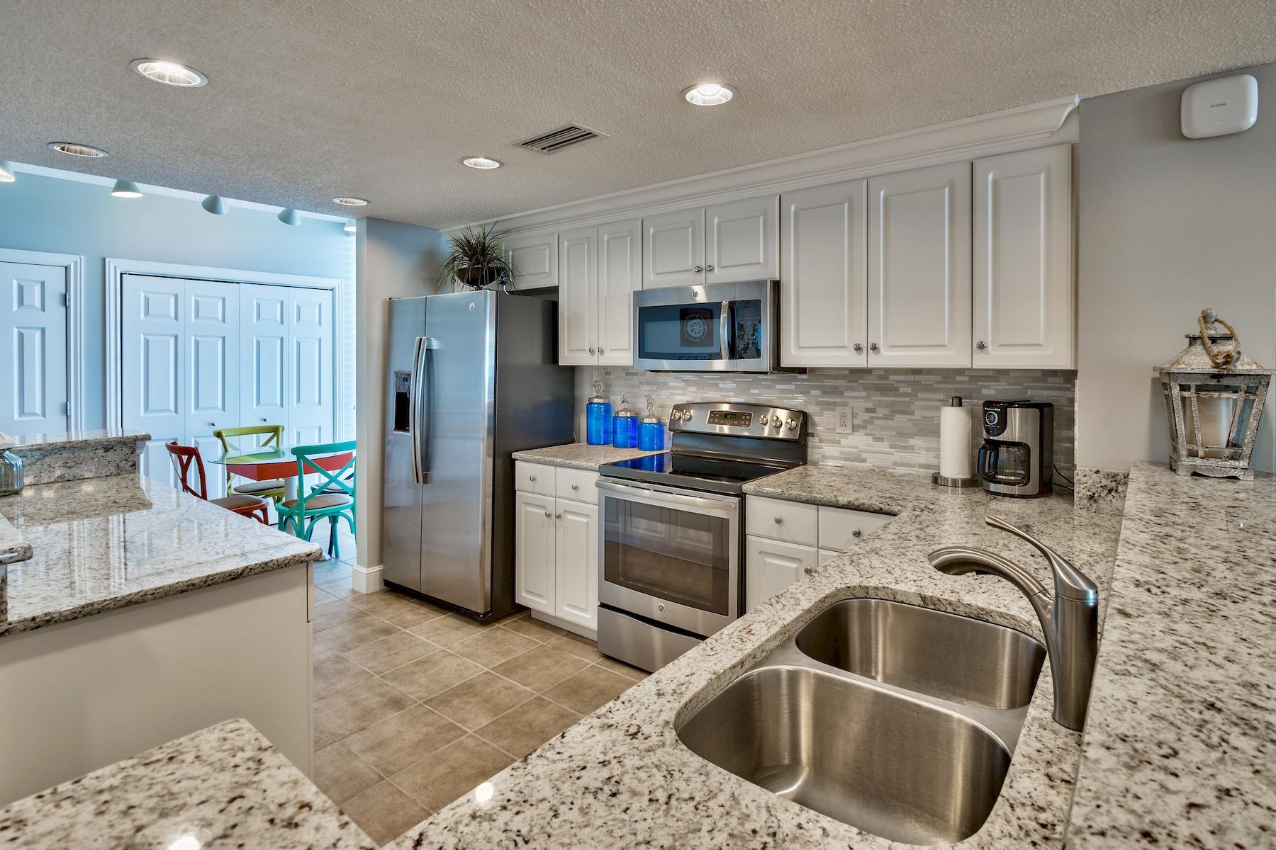 MAJESTIC BEACH TOWERS II - Residential